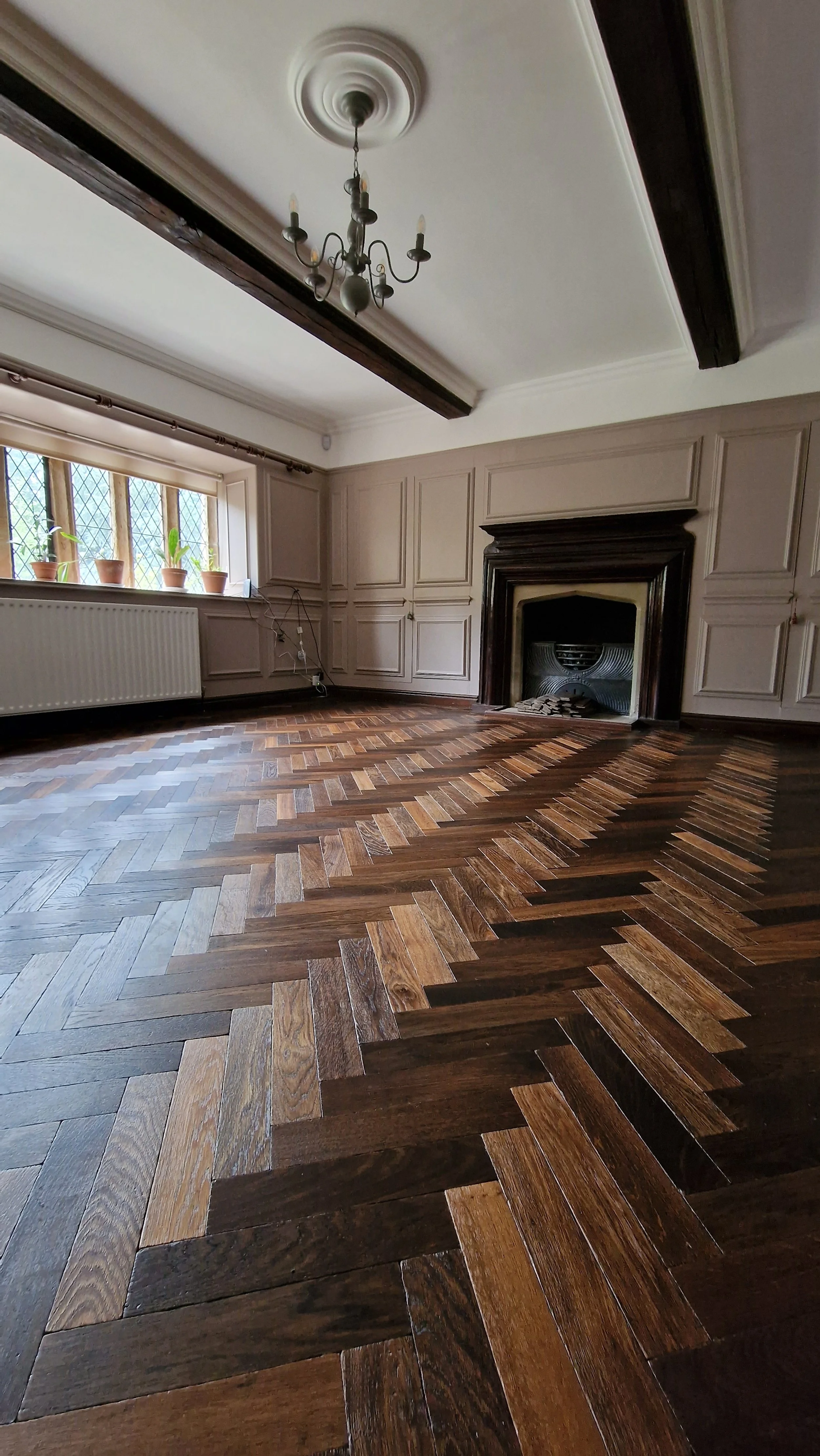 Fully fumed oak flooring in a dining room
