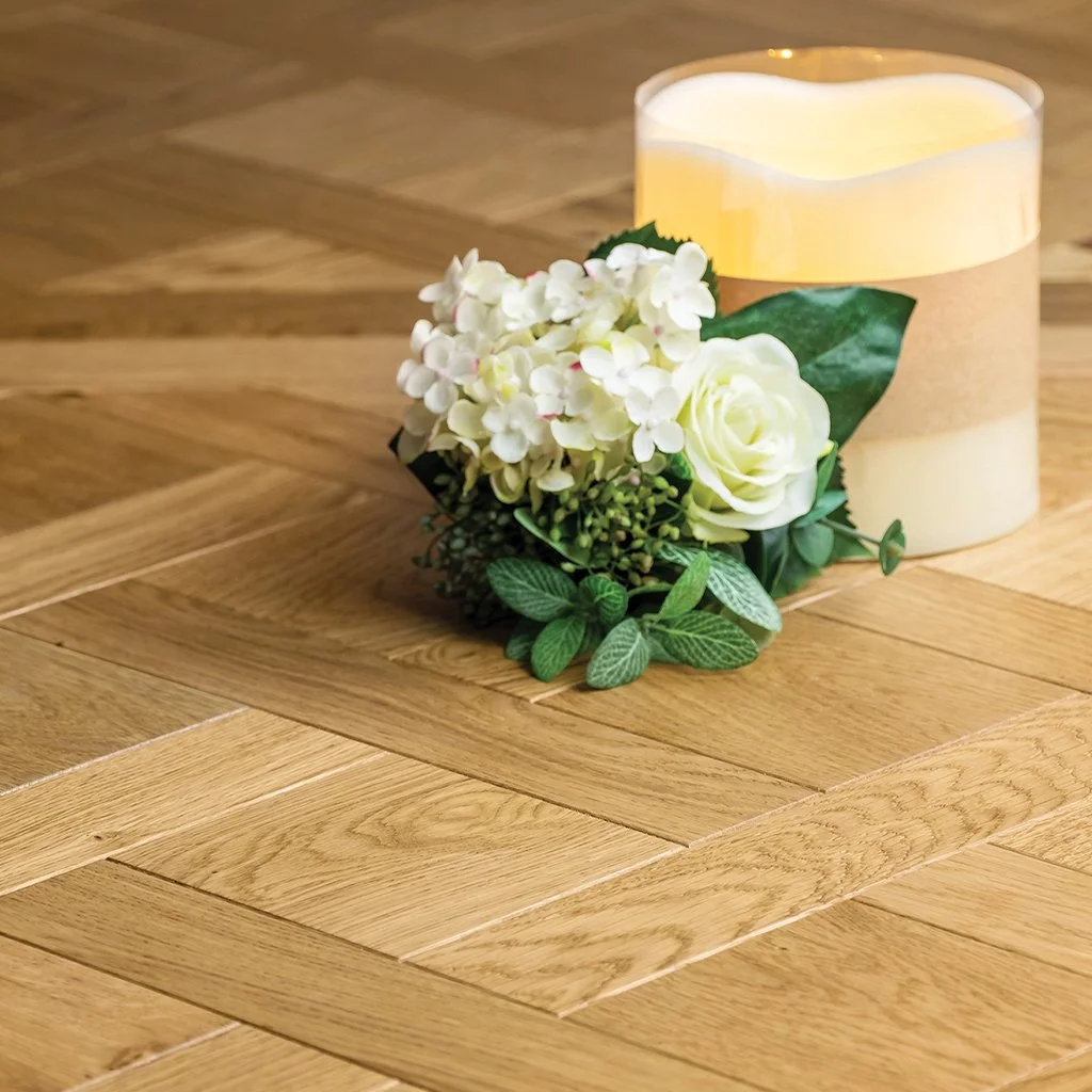 VERSAILLES PANEL EUROPEAN OAK LIGHT close up
