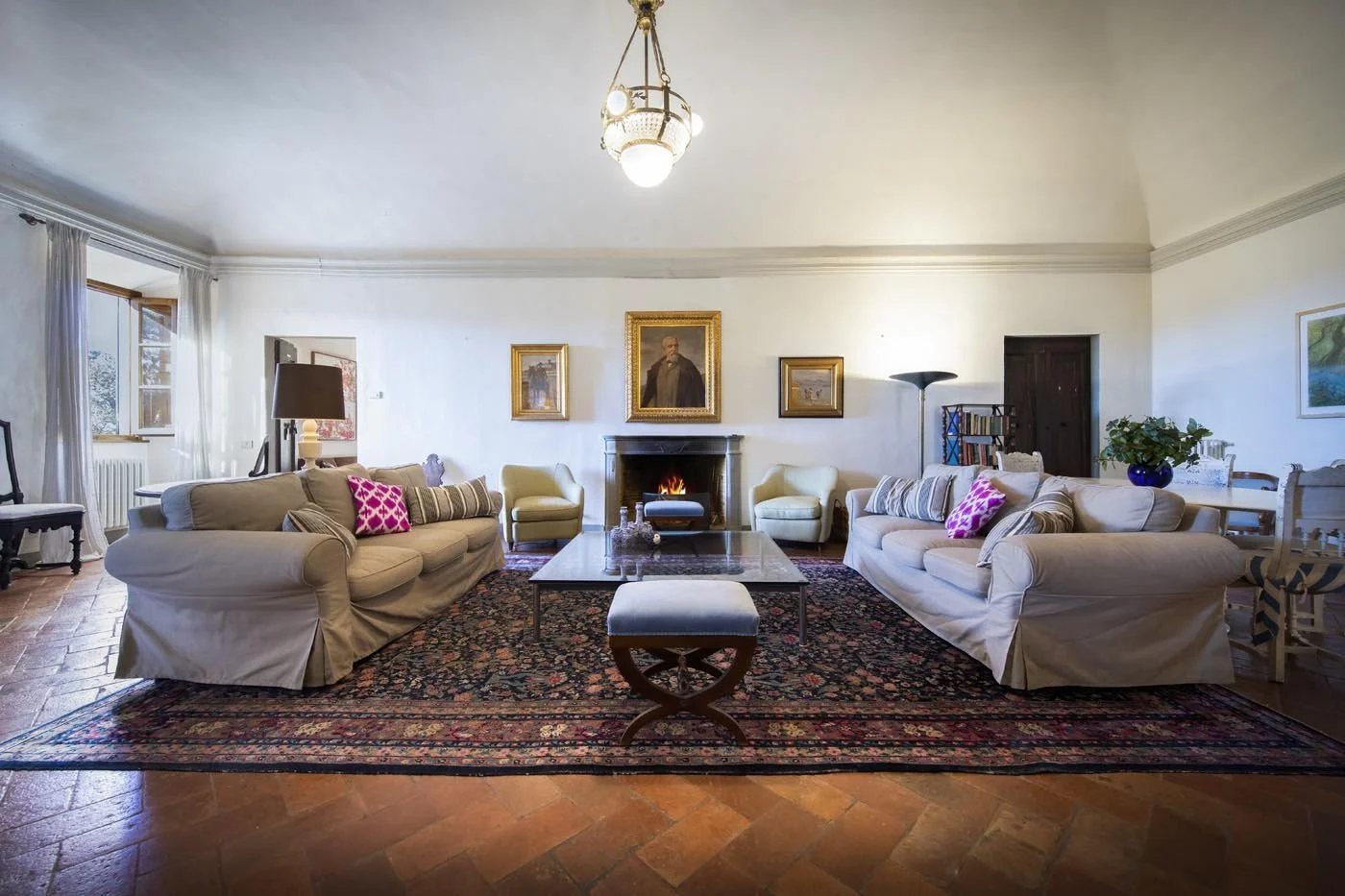 Villa-di-Rignana-Appartamento-Stella-Salone-2.jpg