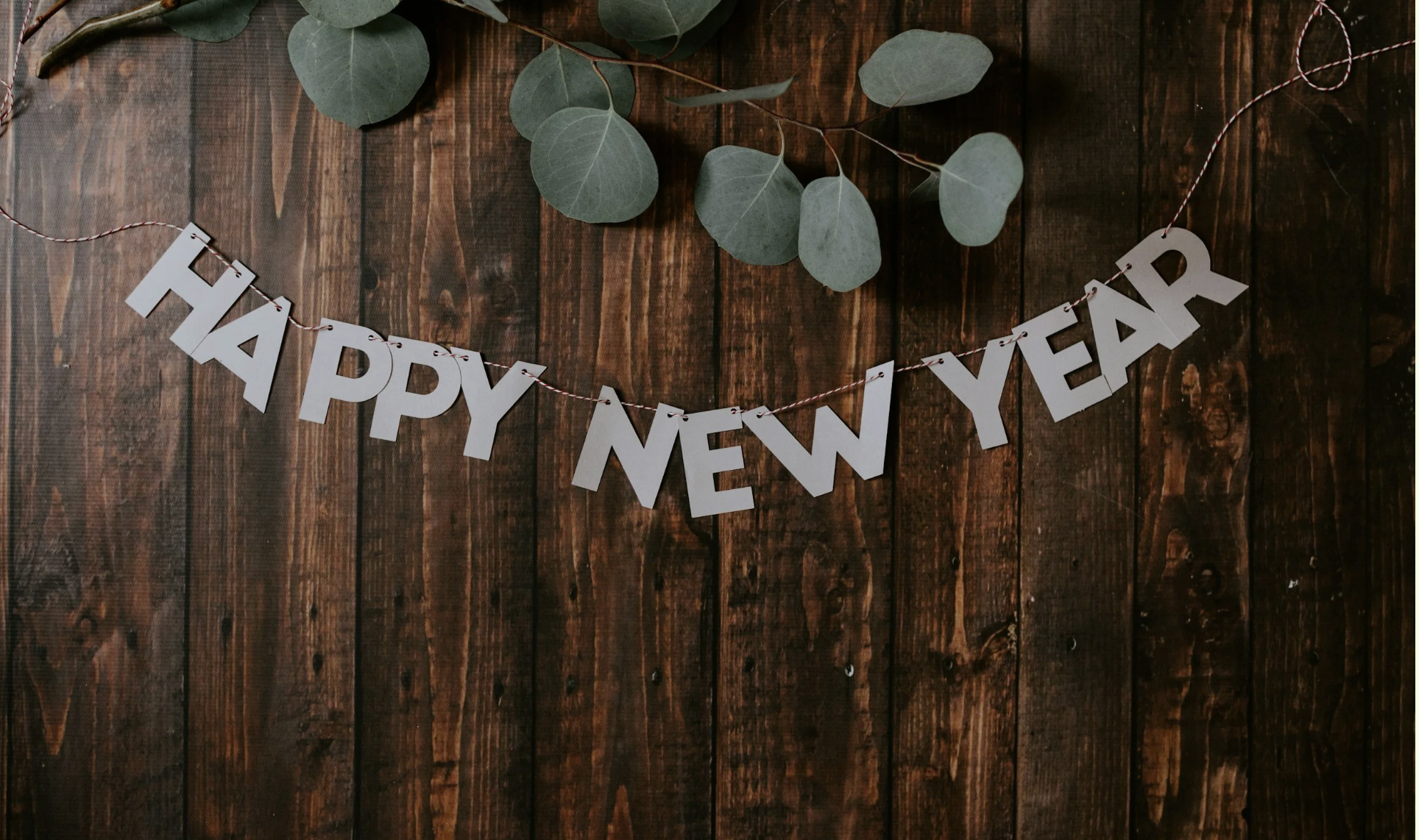 How to Survive the Annoying New Year’s Diet / Weight Loss Resolutions Without Losing Your Sanity