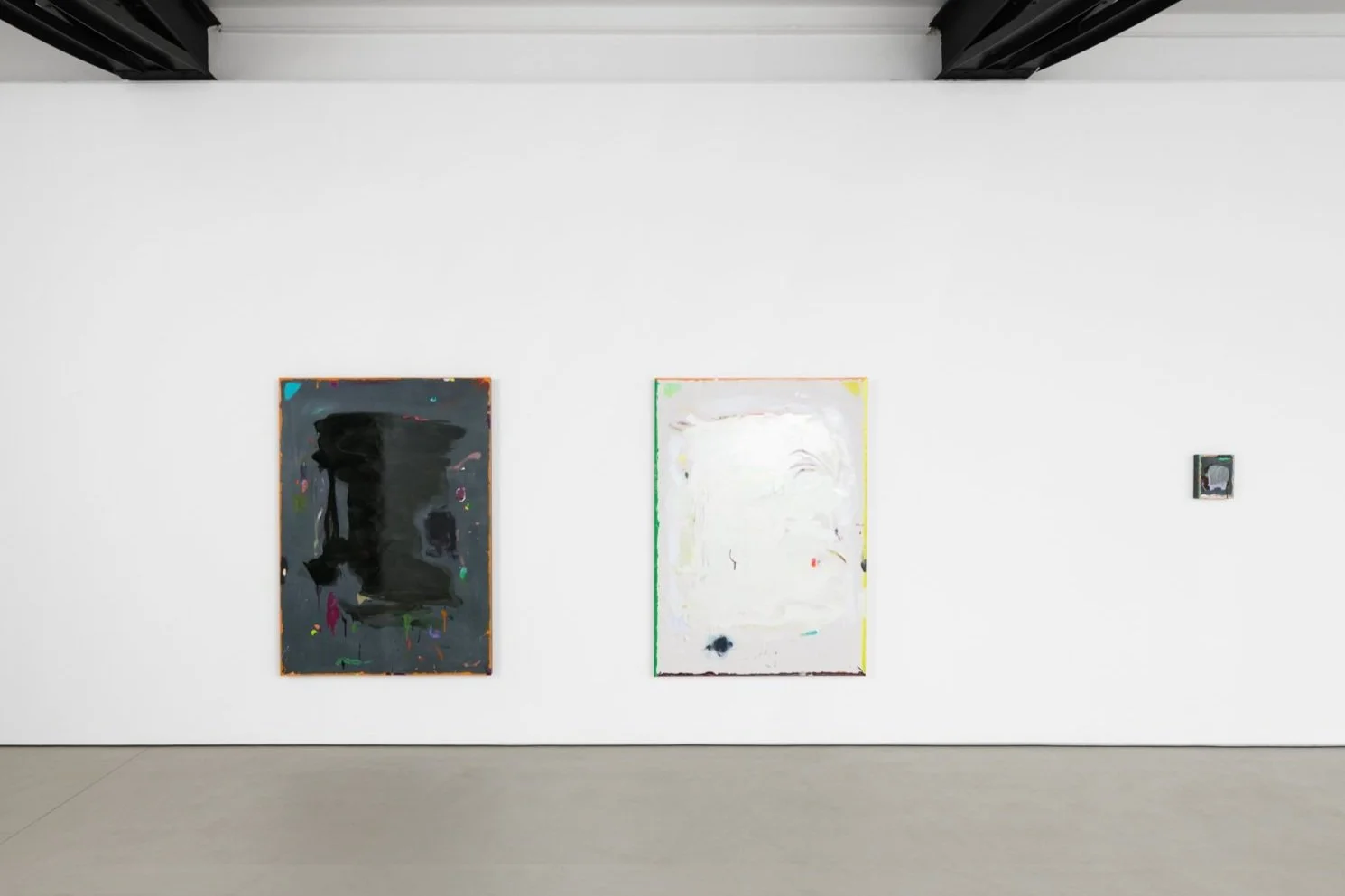 Small dark, 2024, Préparation polymérique, peinture acrylique, peinture vinylique, colorant, mica et résine sur tissu, Polymeric preparation, acrylic paint, vinylic paint, dye, mica and resin on fabric, 24 x 19 x 6 cm, 9,5 x 7,5 x 2,4 in
