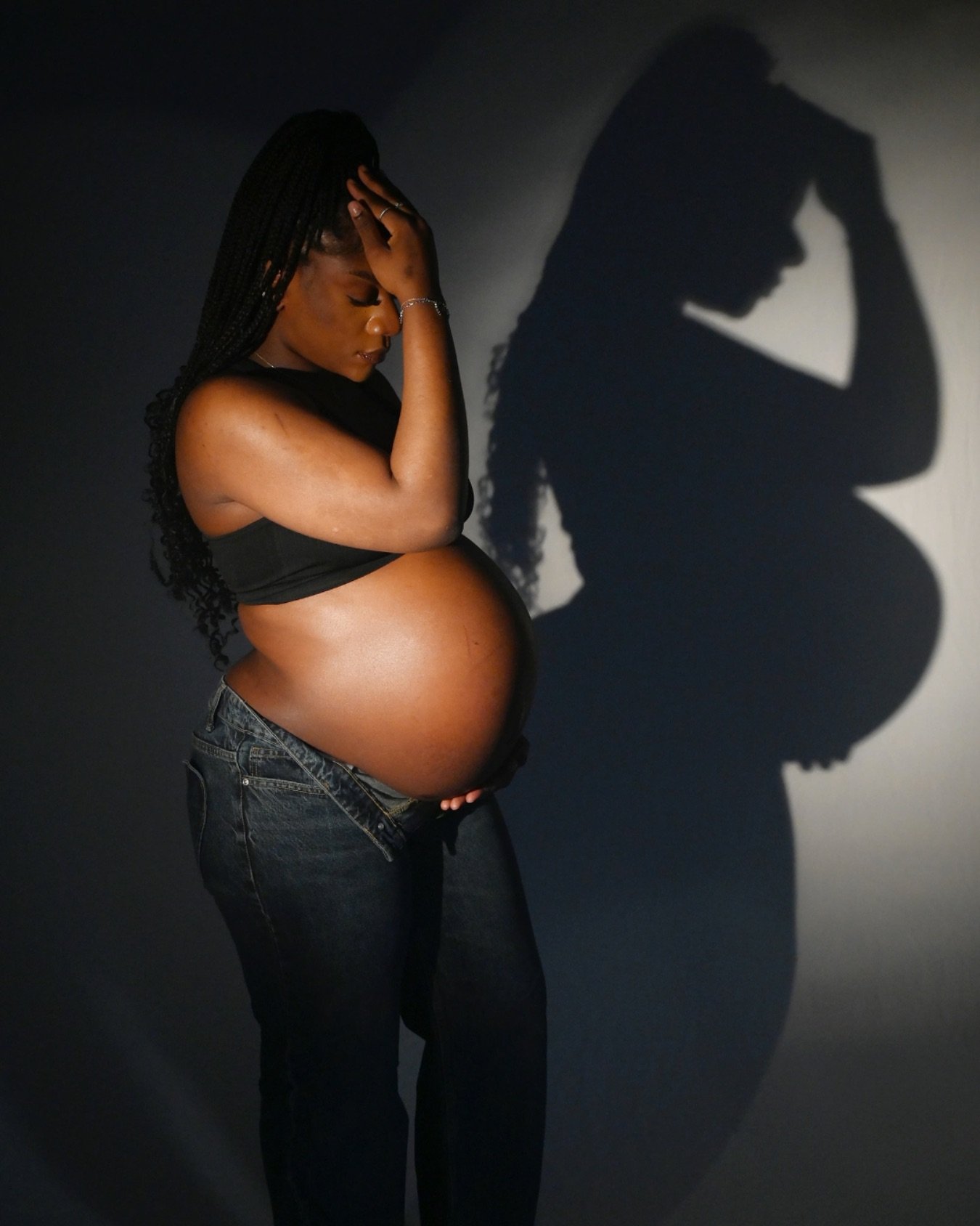 ✨ Immortalisez la magie de votre grossesse 💕

Offrez-vous un shooting grossesse pour capturer la beaut&eacute; de ce moment unique. 

En studio ou en ext&eacute;rieur, laissez-vous guider dans une ambiance douce et intime pour des clich&eacute;s &ea
