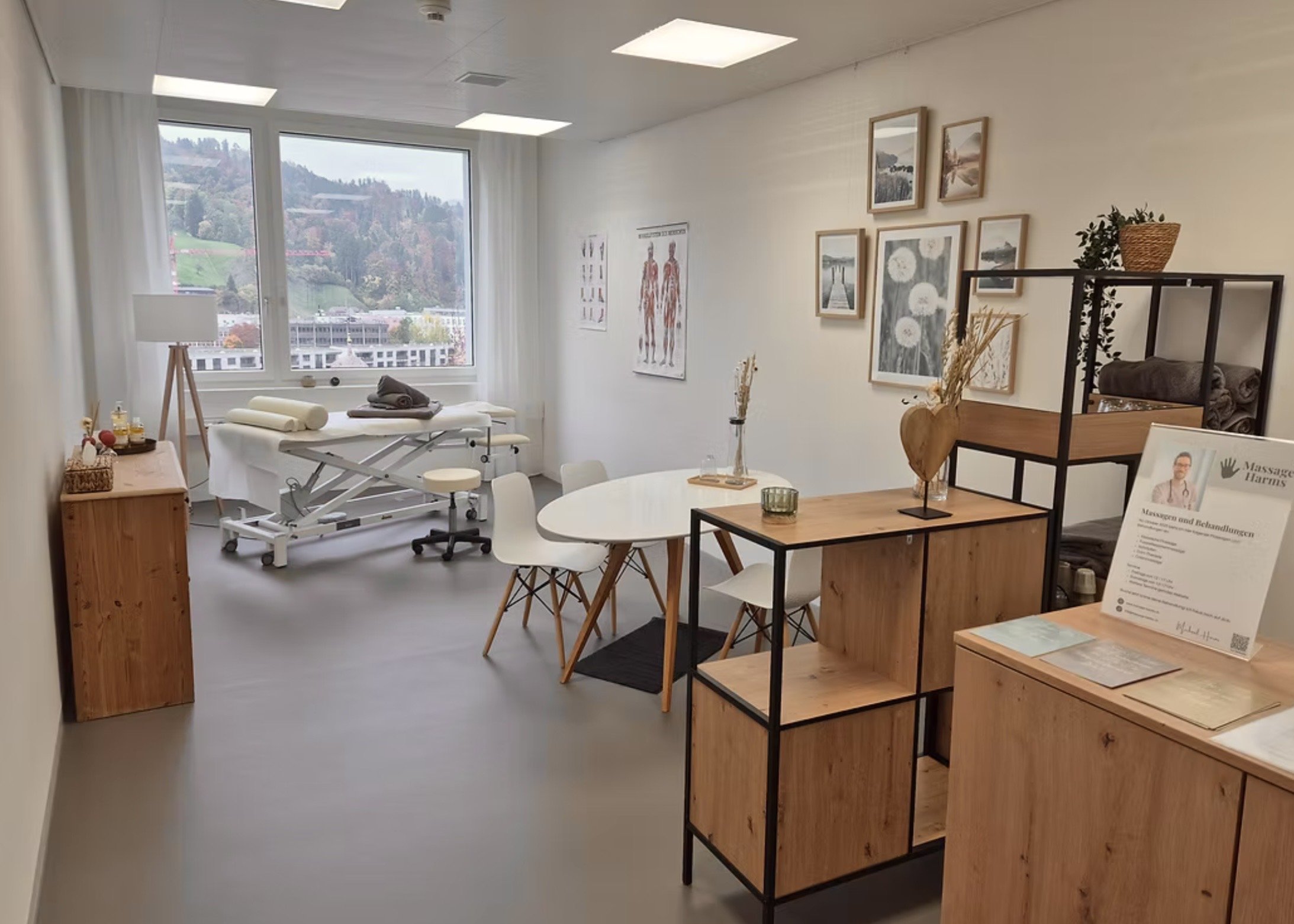 Der Raum für Gesundheit bei Yoga Wattwil. Hier werden ganzheitliche Gesundheitsmethoden angeboten. Prävention und Therapie auf höchstem Niveau.