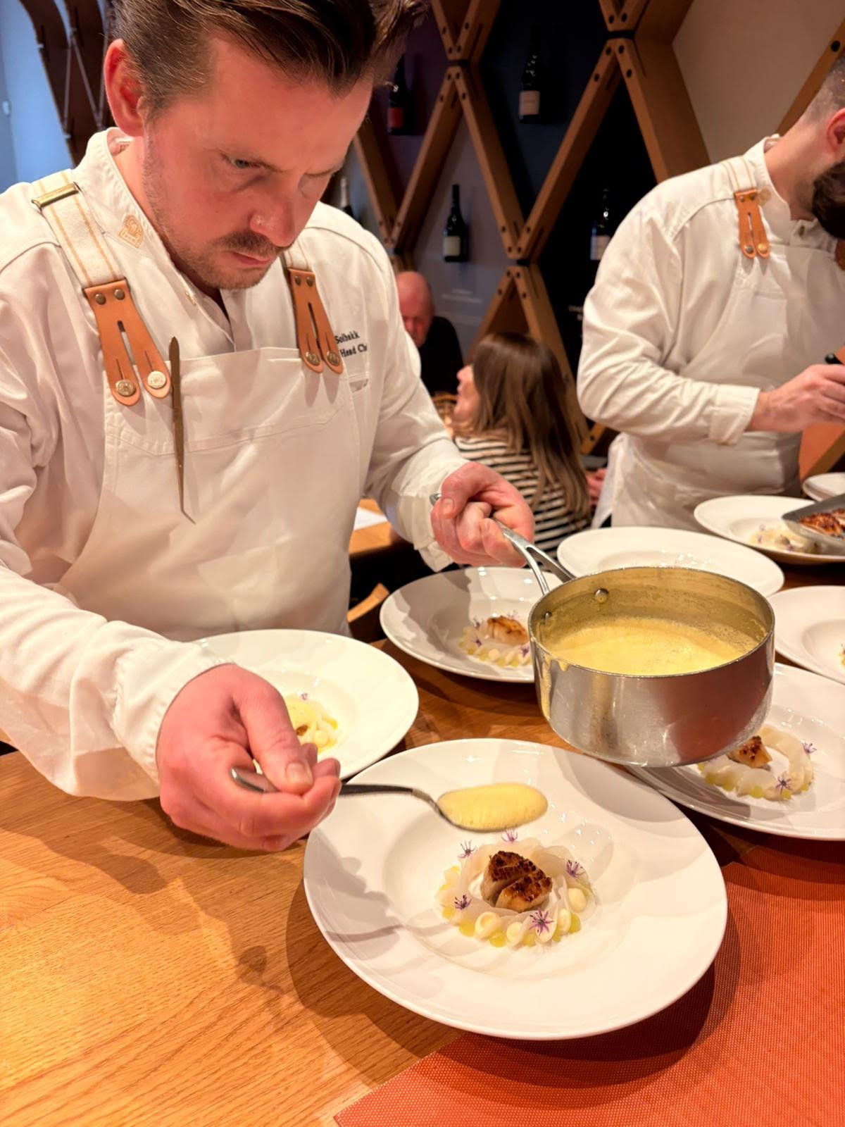 Britannia-crew inntok Gusbourne Estate i Kent