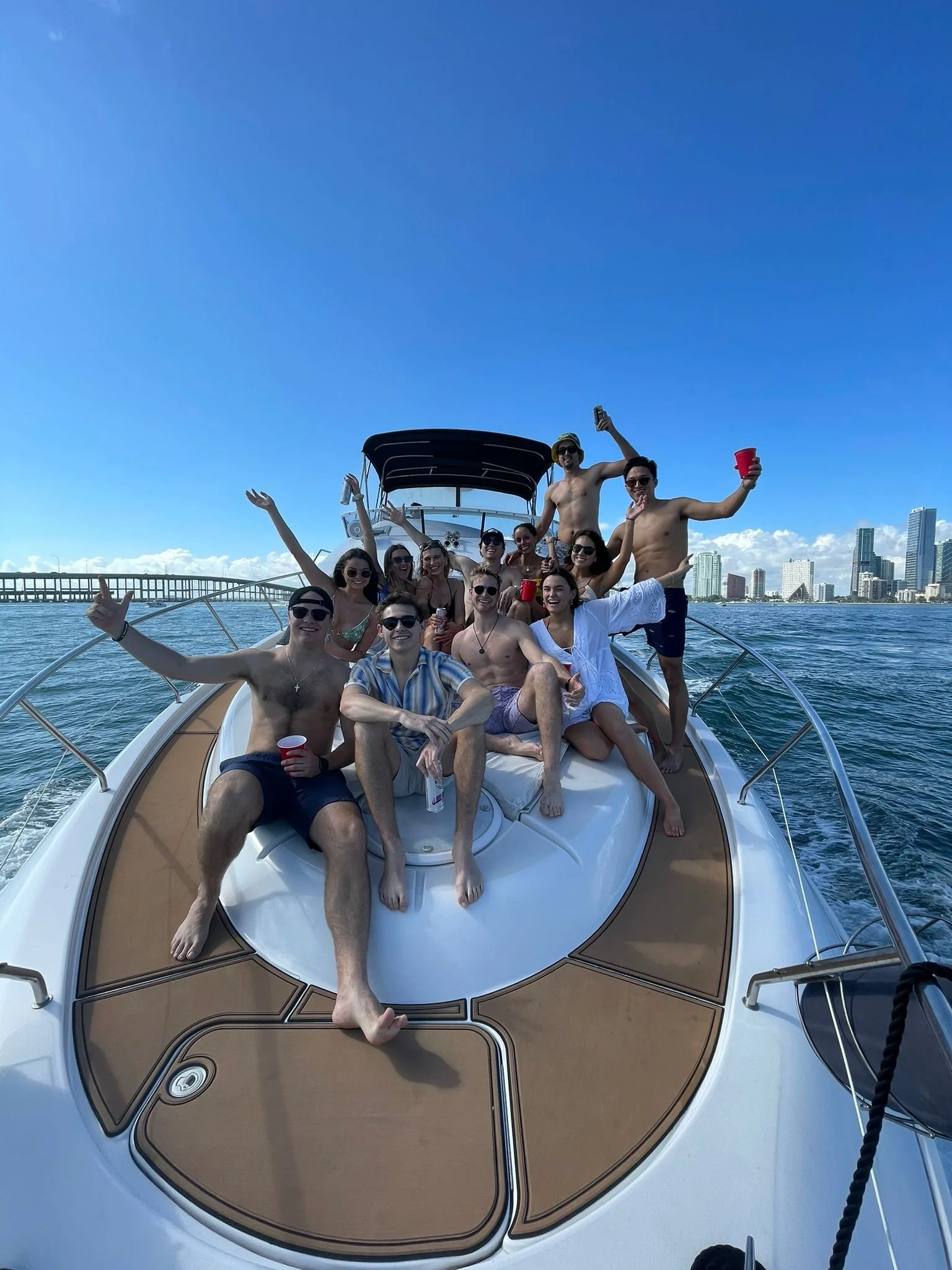 48' SILVERTON FLYBRIDGE 14.jpeg