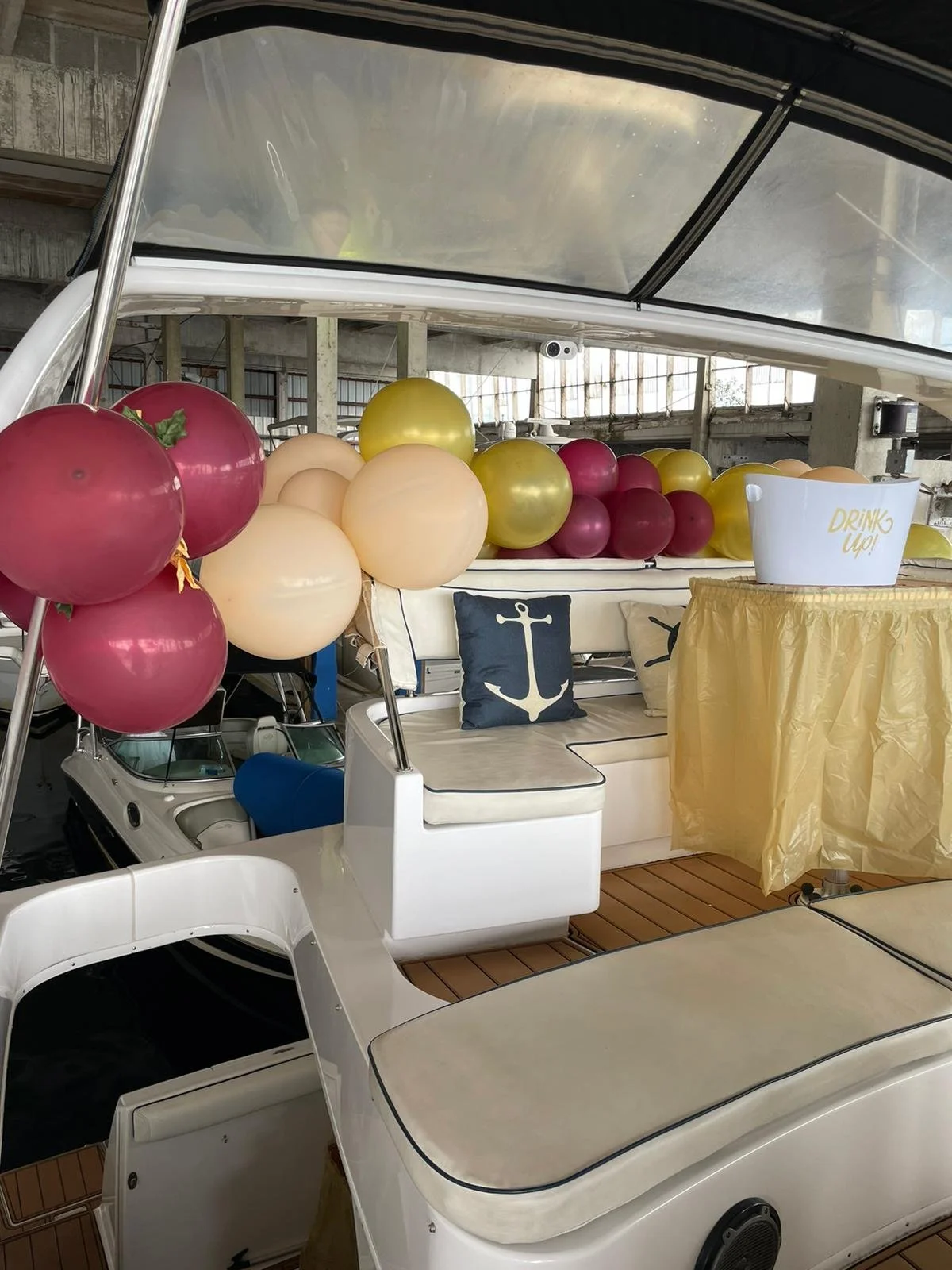 48' SILVERTON FLYBRIDGE 18.jpeg