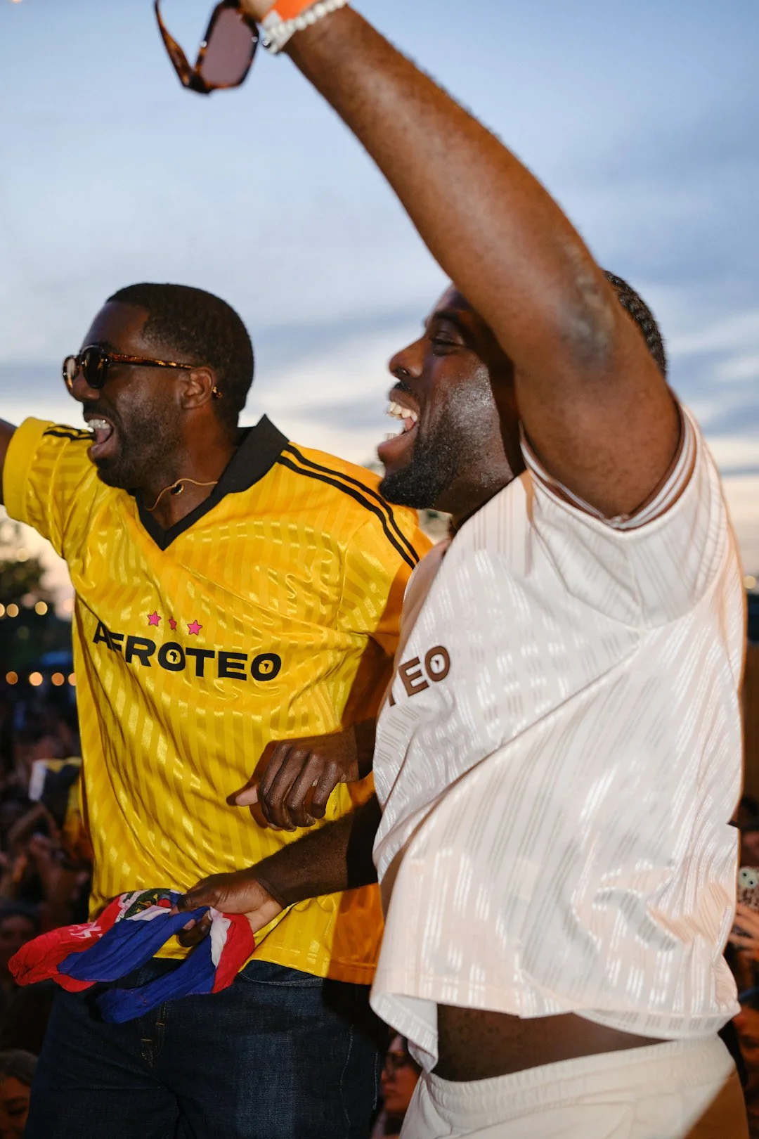 NMBNMB__DSF4225_Afroteo-web.jpg