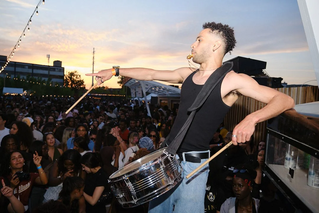 NMBNMB__DSF3682_Afroteo-web.jpg