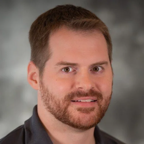 Derek Litwin Headshot.jpeg