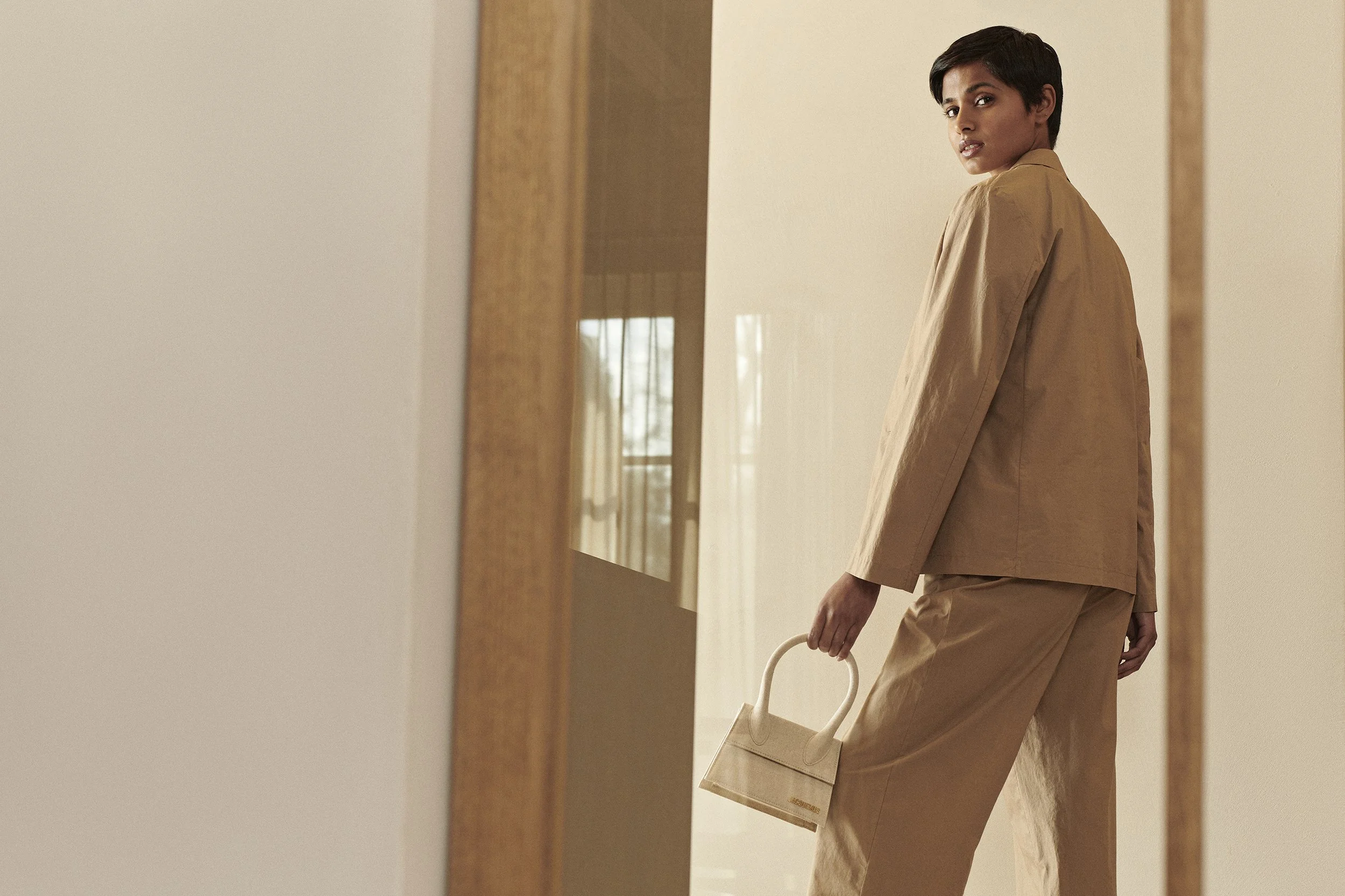 _timelesscontent_ss23_women_suits.jpg