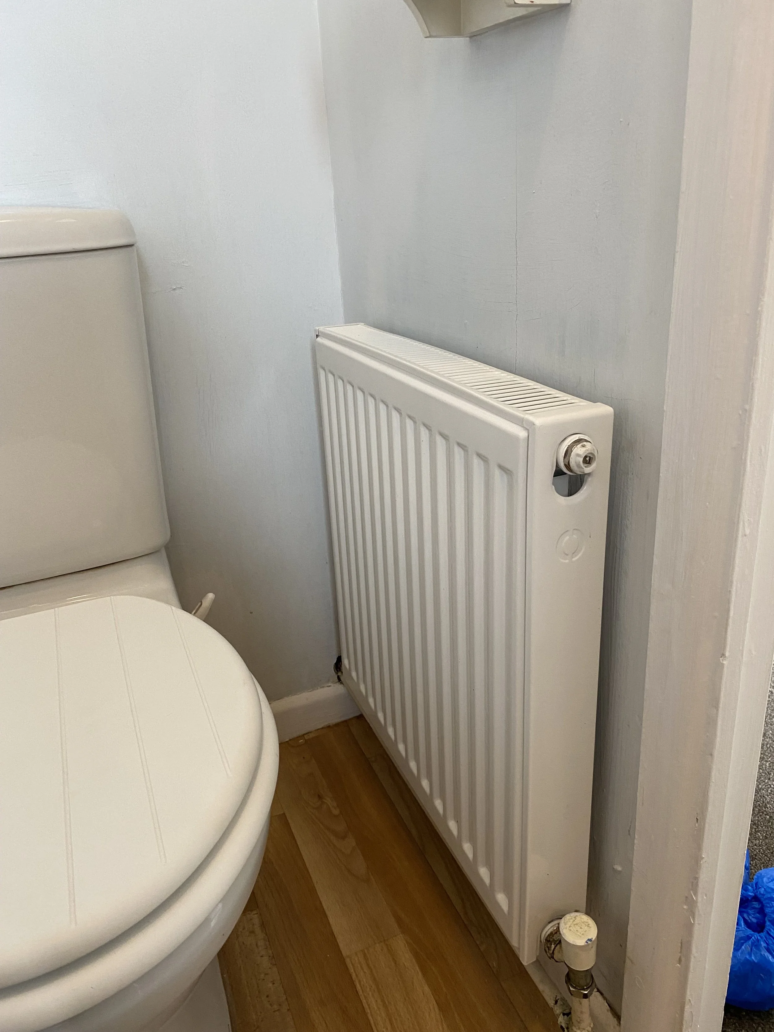 10 Polden View - Replacement radiator .jpg