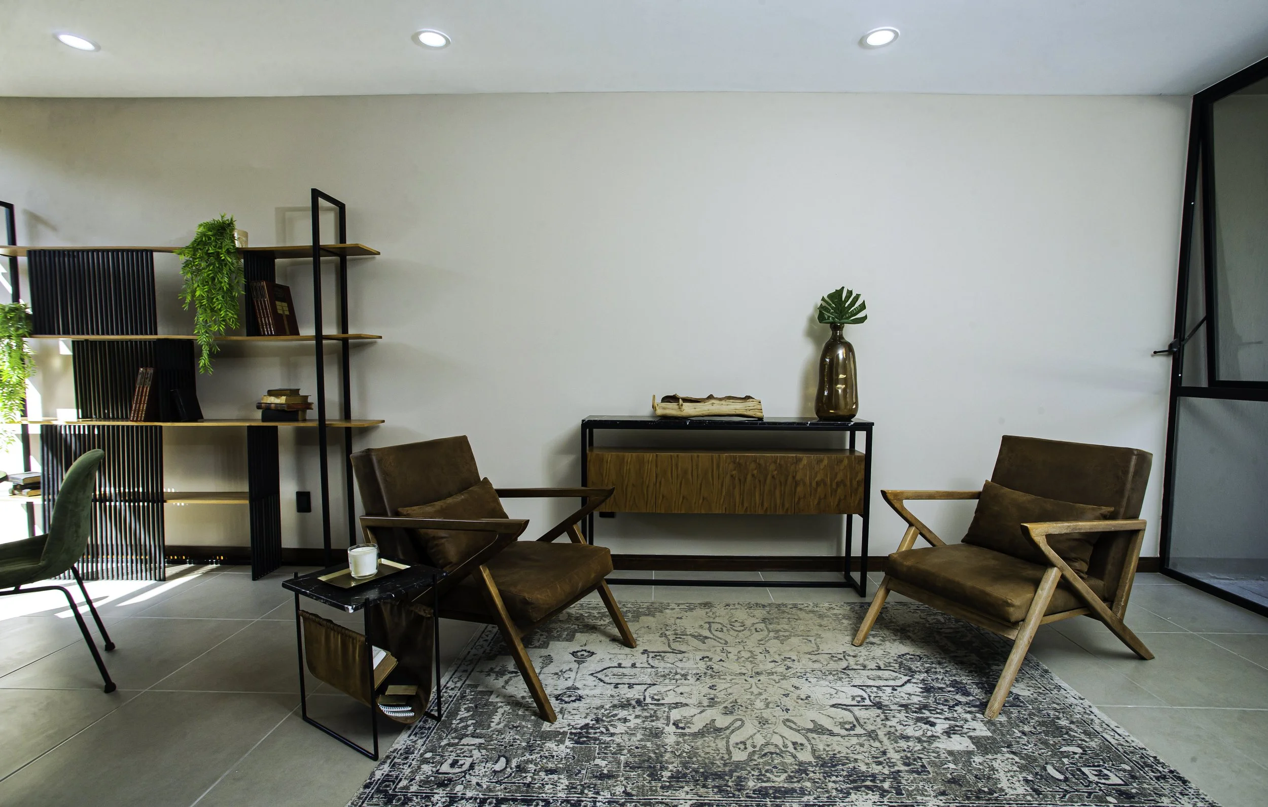 Showroom2.jpg