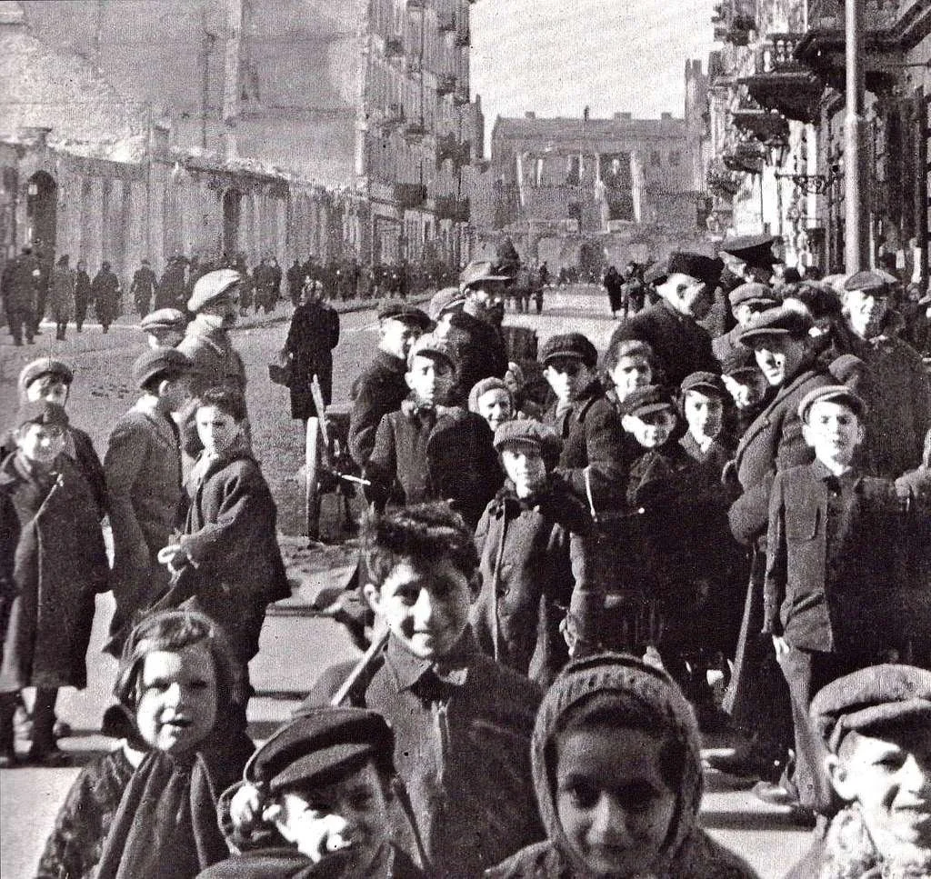 Niños del gueto de Varsovia
