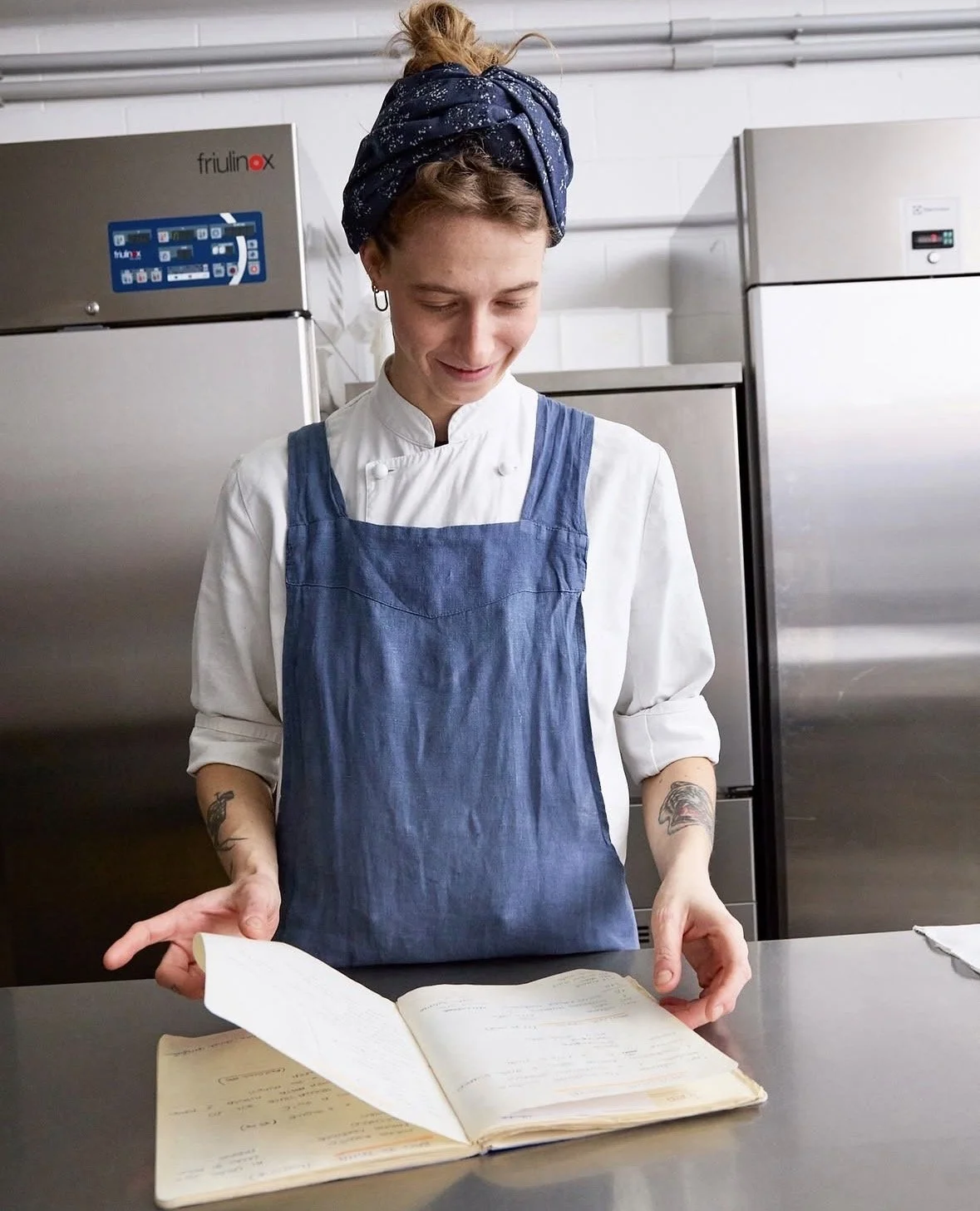 un laboratorio di pasticceria artigianale che crea dolci di alta qualità, studiati per ogni tipologia di cliente, con il desiderio di far vivere un'esperienza e lasciare un segno.