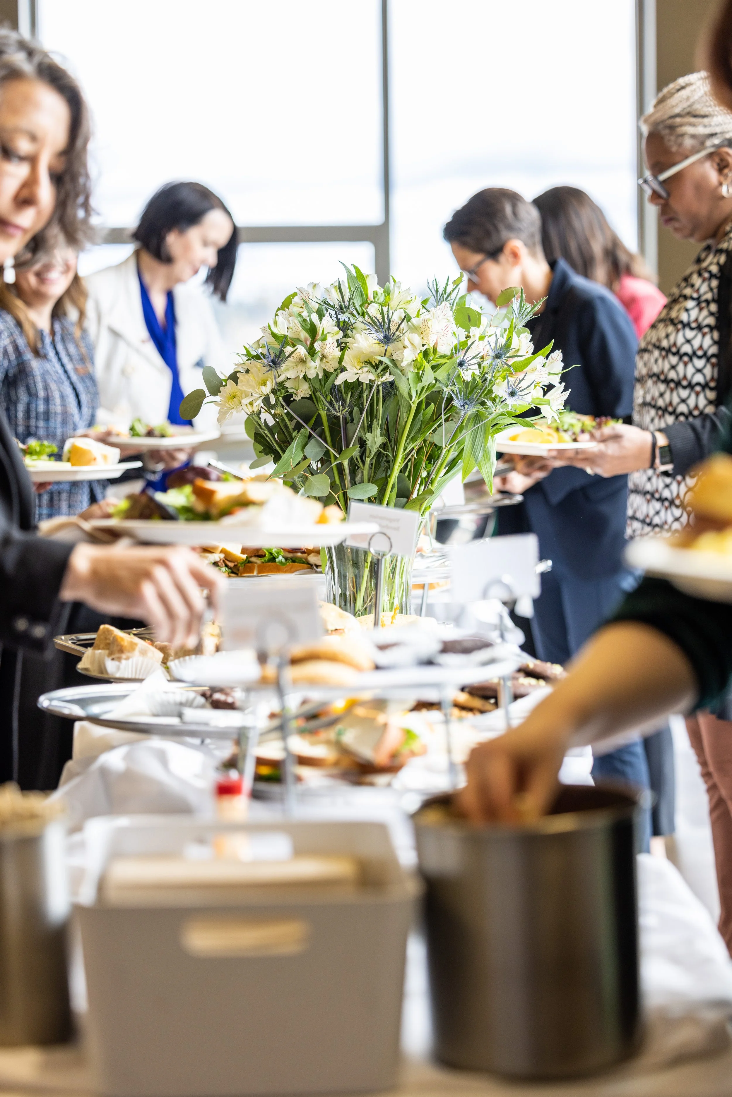 people-eating-buffet.jpg