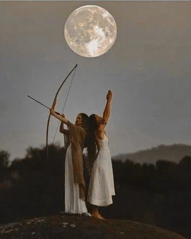 Sagittarius Full Moon 2026: Expansion, Truth, + Remembering Adventure 