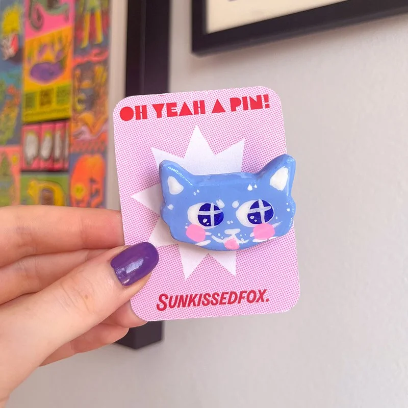 pinbadges_0009_catsblue6.jpg