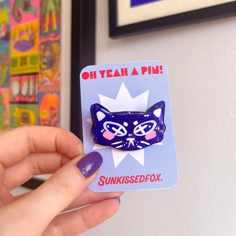 pinbadges_0010_catsblue7.jpg