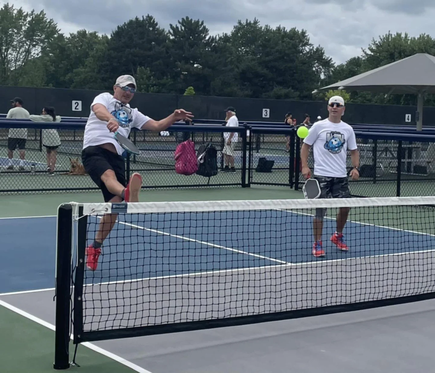 🌎🏓 Shoutout to Pete T.!
Peter’s been putting in work on and off the court at AWP—thank you for all you do for the crew. Huge congrats to Pete & his brother Sorin on their 4.0+ tournament win! 🏆
Drop a congrats below and say hi when