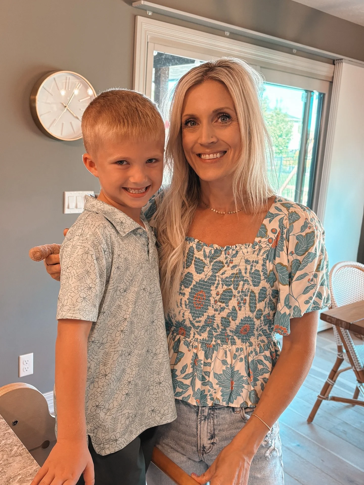 Motherhood in a nutshell: broke my finger in the car door, b-day party prep, outpatient surgery, tailgate with friends, and b-day celebrations for our soon-to-be 7 year old. Exhausted? Always. Grateful? Even more. 🫶