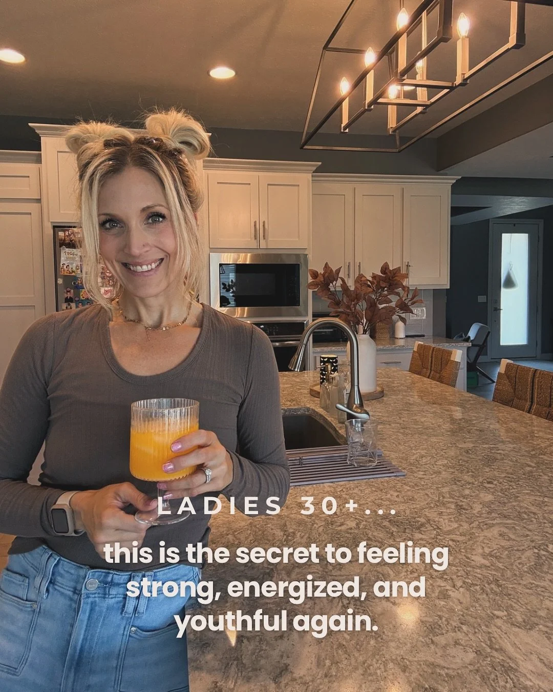 Muscle is your metabolism.

Your energy.
Your hormone balance.
Your longevity.

After 30, we naturally lose it.
And when muscle goes, everything feels harder.

Good news: we can rebuild it.
With smart training, protein, and the right support.

I use 