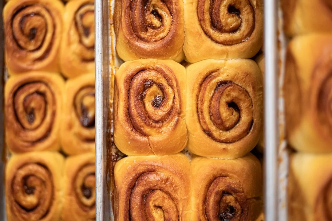 Friday is here! 🎉 Treat yourself to fresh cinnamon rolls straight from the oven with layers of brown sugar and cinnamon, just waiting to be filled with cream cheese⁠.
⁠
Available on our brunch menu, served as two, and perfect with a cup of coffee to