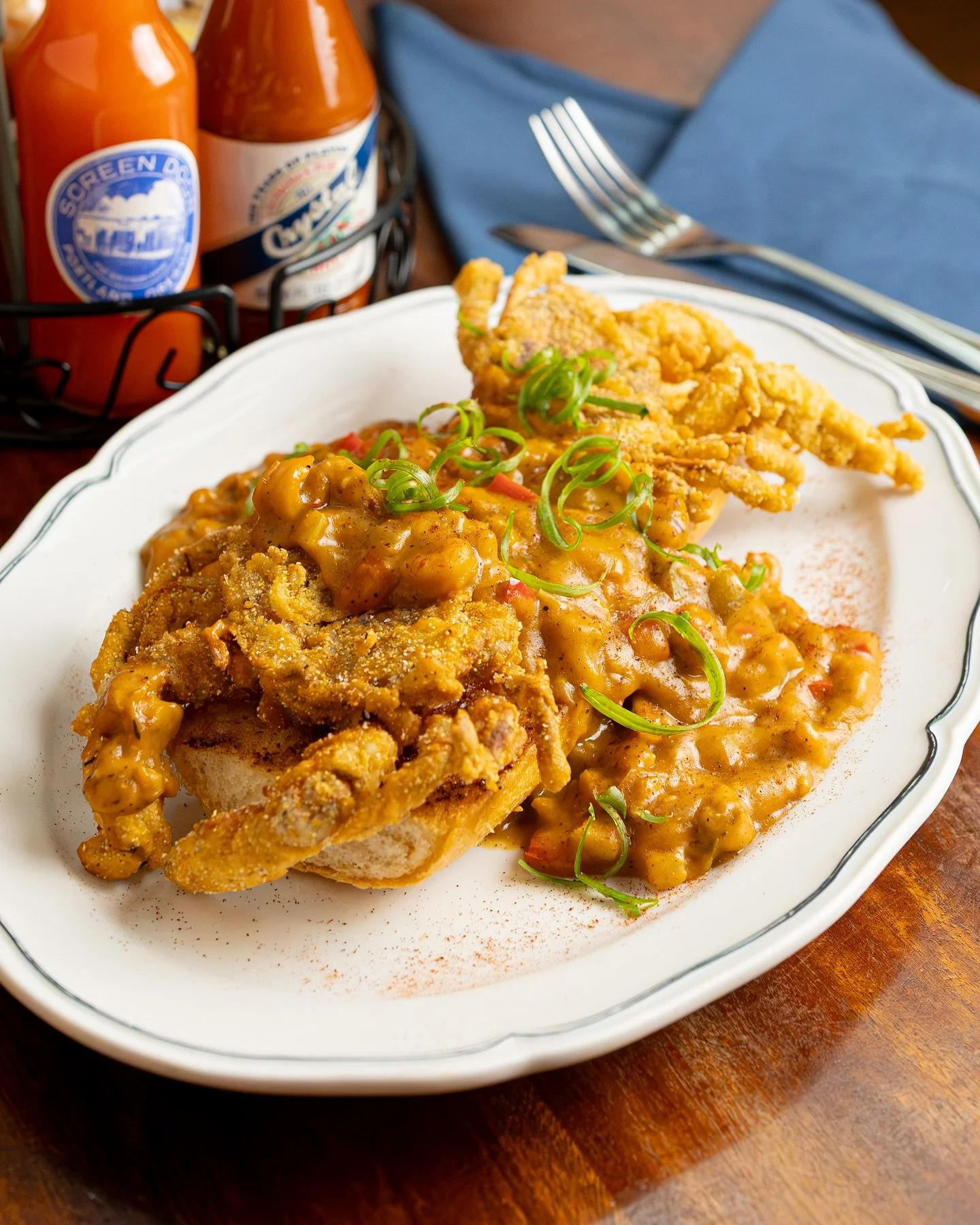 Our month of weekend dinner specials starts today! First up is a standout 🦀 crispy soft shell crab on New Orleans style French bread finished with traditional crawfish &eacute;touff&eacute;e. Available tonight 12/5 through Sunday 12/7, or until sold