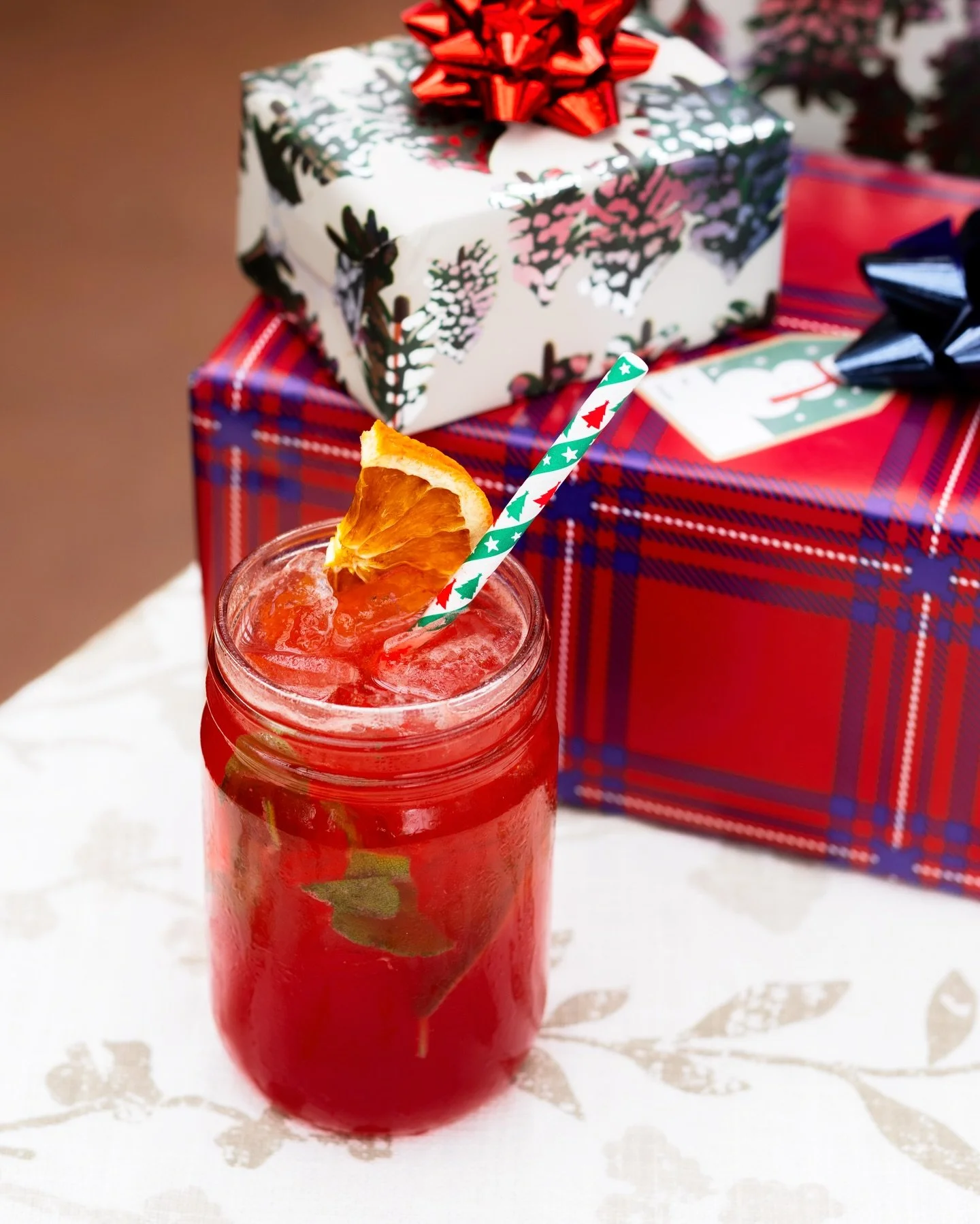 ✨ HOLIDAY HOURS ✨ We&rsquo;ll be open on Christmas Eve!⁠
⁠
Brunch: 8:30 am &mdash; 2 pm⁠
Dinner: 4:30 pm &mdash; 9 pm⁠
⁠
Closed Christmas Day 12/25⁠
⁠
Join us and celebrate the season with a festive holiday cocktail, swipe to see our drink specials. 