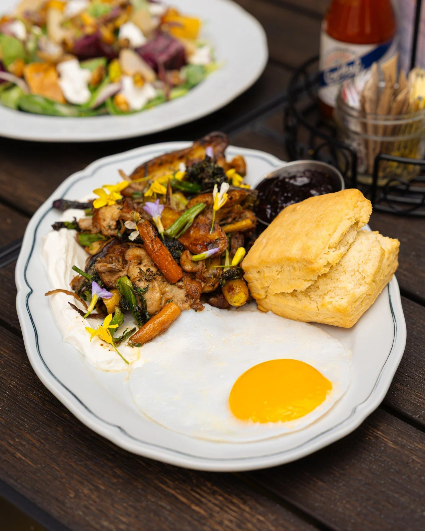 A fresh turn for spring 🌱 now at our Pearl District location.⁠
⁠
- Duck confit hash with fingerling potatoes, purple sprouting broccoli, baby carrots, green garlic, and labneh with hot honey. Served with a duck egg and buttermilk biscuit.⁠

- Sonnen