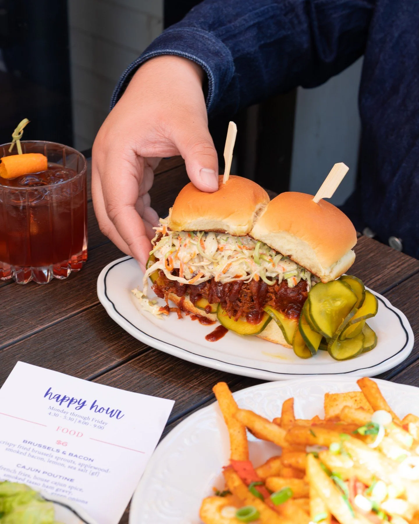 Text the group chat, it&rsquo;s First Thursday in the Pearl DIstrict 🍔⁠
Grab your friends, order a spread, and make a night of it! Happy hour bites and drinks are available  from 4:30pm &ndash; 5:30pm &amp; 8pm til close. ⁠
⁠
#screendoorpdx #pdxfood