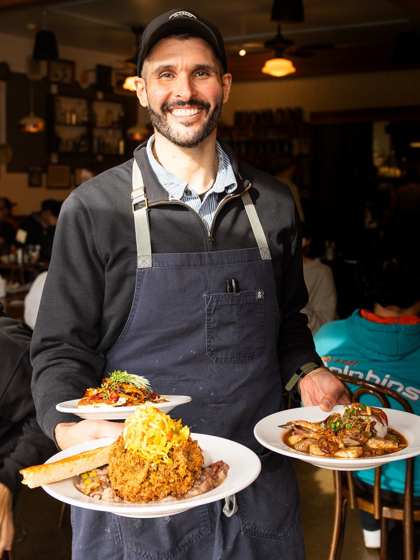 ✨ LIVE COOKING DEMO ✨Stop by the @pd_culinaryfarmersmarket this Sunday, 8/9, to catch Chef Dominic putting his Pacific Northwest spin on the Southern classic, succotash, featuring peak Pacific Northwest summer produce. The demo begins at 11:30am on N