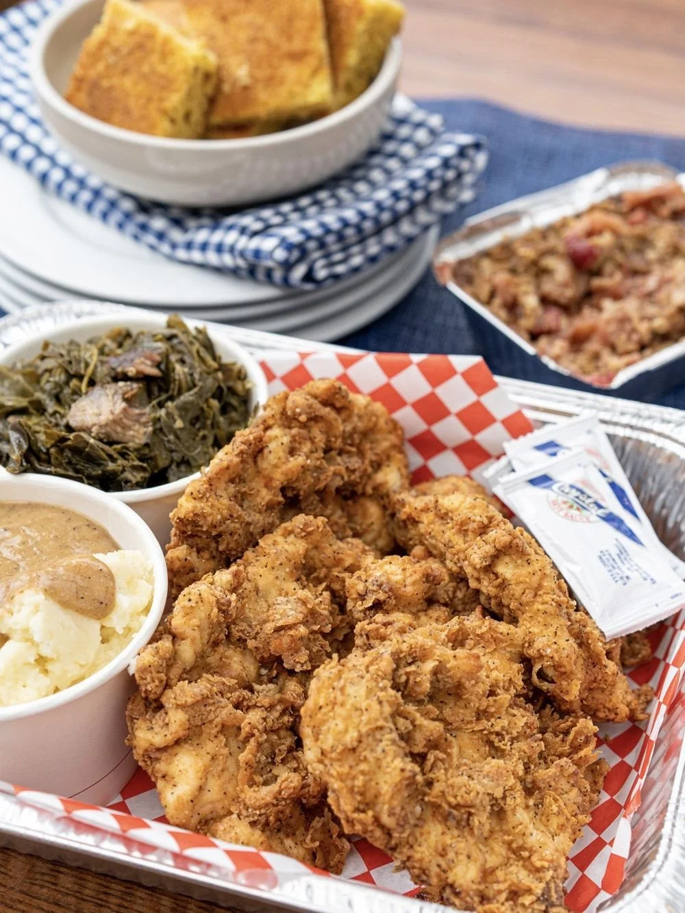 Labor Day weekend is almost here. ☀️ If you&rsquo;re gathering with friends and family, let us handle the cooking with a Screen Door Party Pack.⁠
⁠
Orders require 72 hours&rsquo; notice, so now&rsquo;s the time to get yours in for the long weekend!⁠
