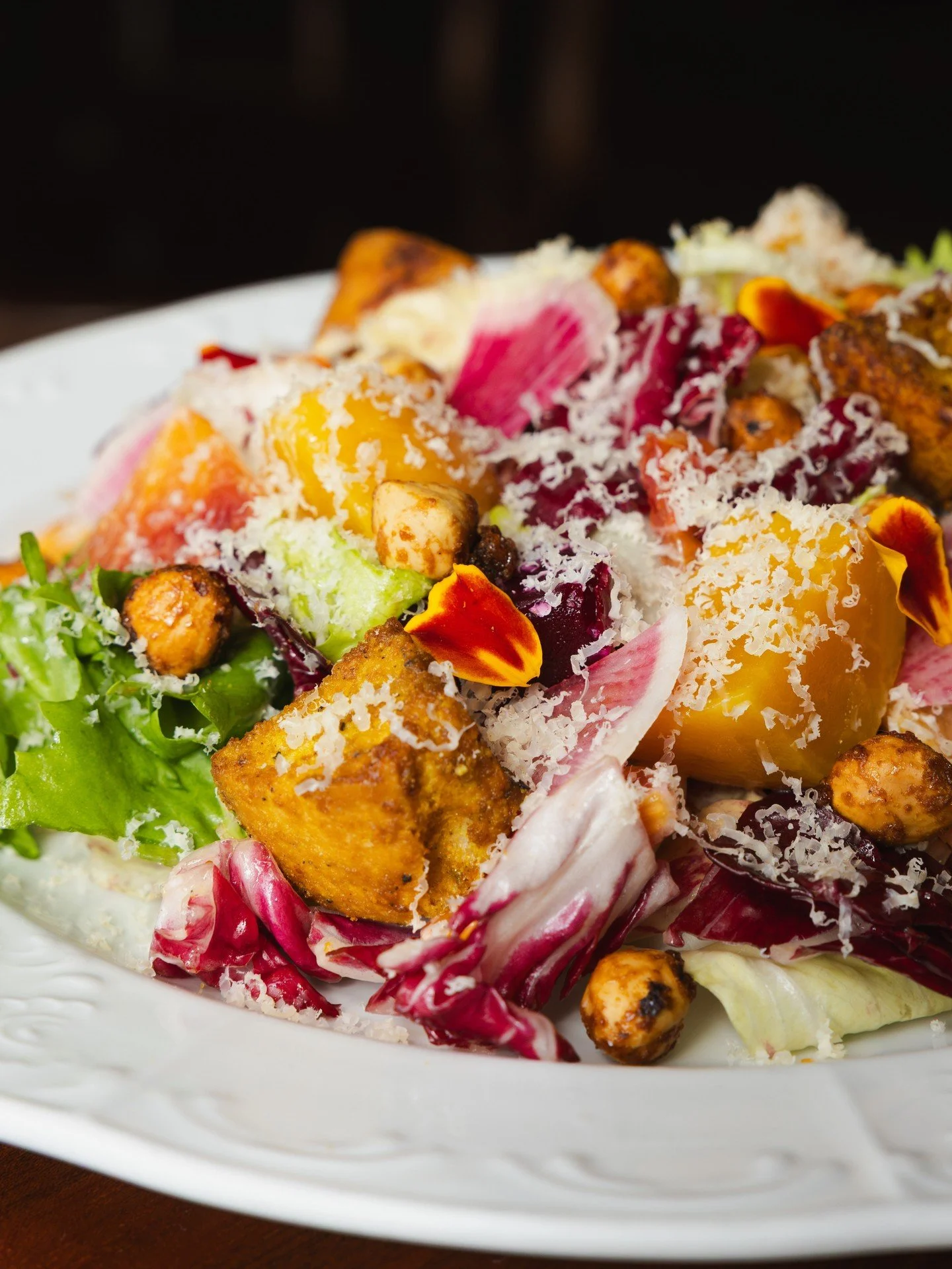 Local Chicories &amp; Sonnen Farm Beets Salad 🥗 with orange-shallot vinaigrette, watermelon radish, maple glazed hazelnuts, blood orange, aged gouda, and mustard croutons. Bright with a bit of crunch, and just the thing to round out your meal.⁠
⁠
#s