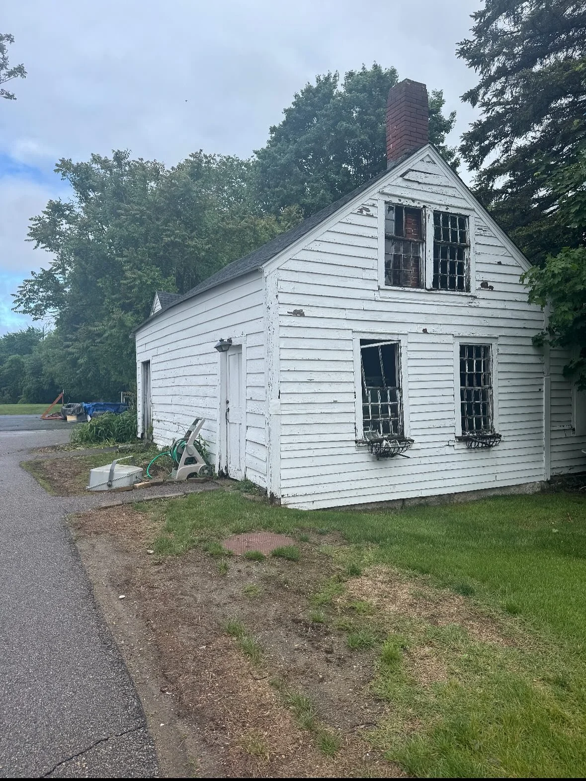 Check out this before and after!!🔥

We took down this barn/storage building in Mendon Mass completely by hand🛠️. The ground wasn&rsquo;t suitable for heavy equipment, so we got to work the old school way.

No machines, No shortcuts just solid demo 