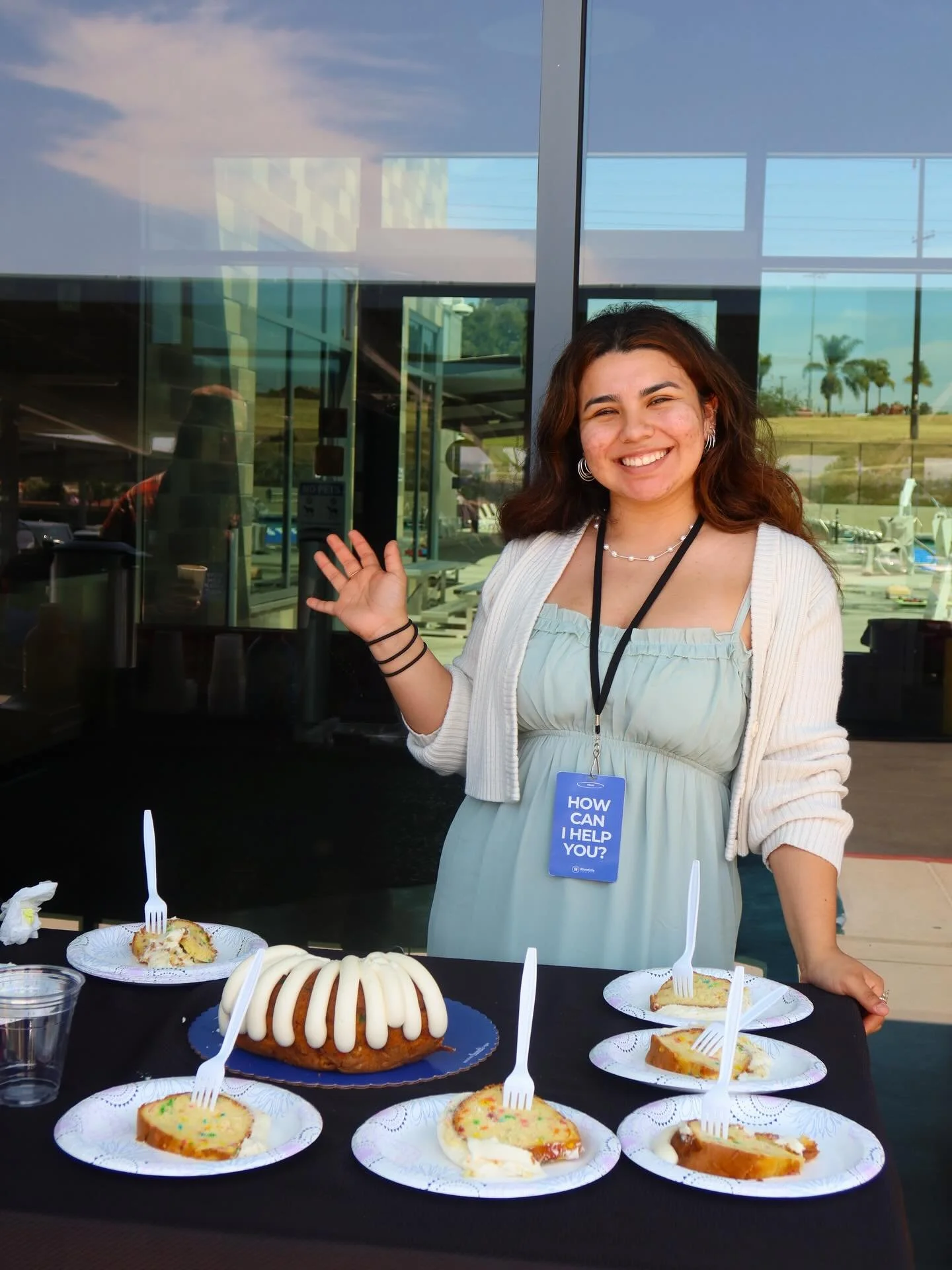 Join for Sunday Service tomorrow @ 10am! 🙌

We won&rsquo;t have confetti cake this week, BUT we&rsquo;re still celebrating all God has done &amp; is getting ready to do!! Excited to worship with  you on our first Sunday of our second year, we&rsquo;