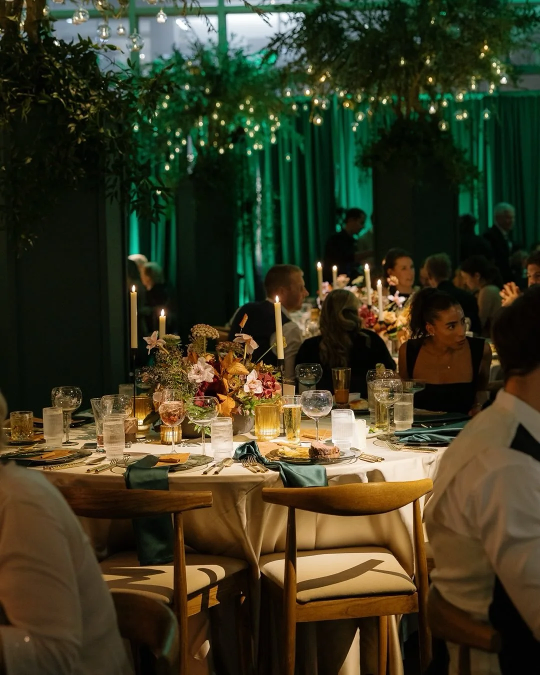 will never be over this transformation of the ICA 🌲🪩
who wouldn&rsquo;t wanna dance all night long in this speak easy, outer spaced disco themed reception room?!