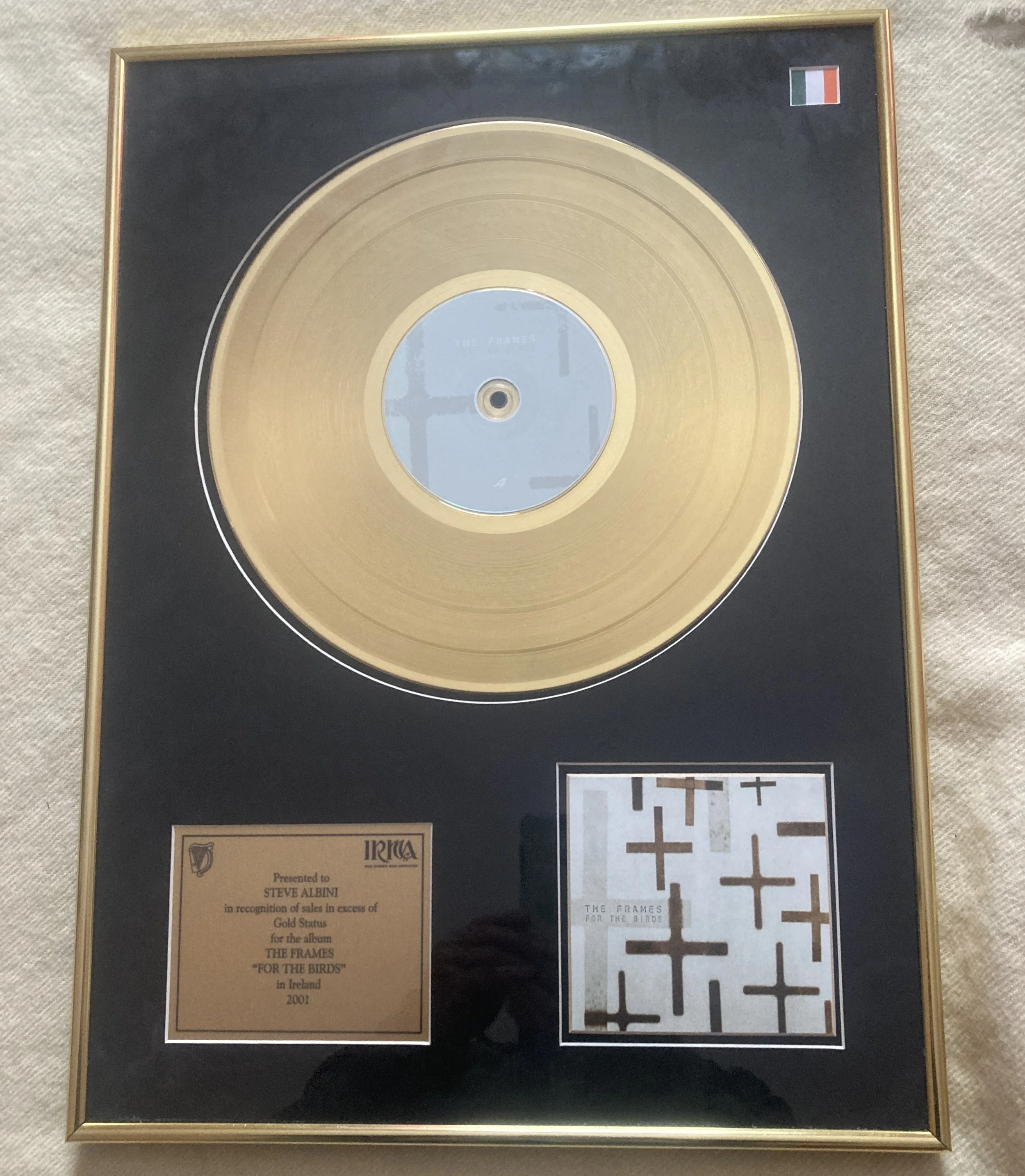 frames gold disc 1.jpg