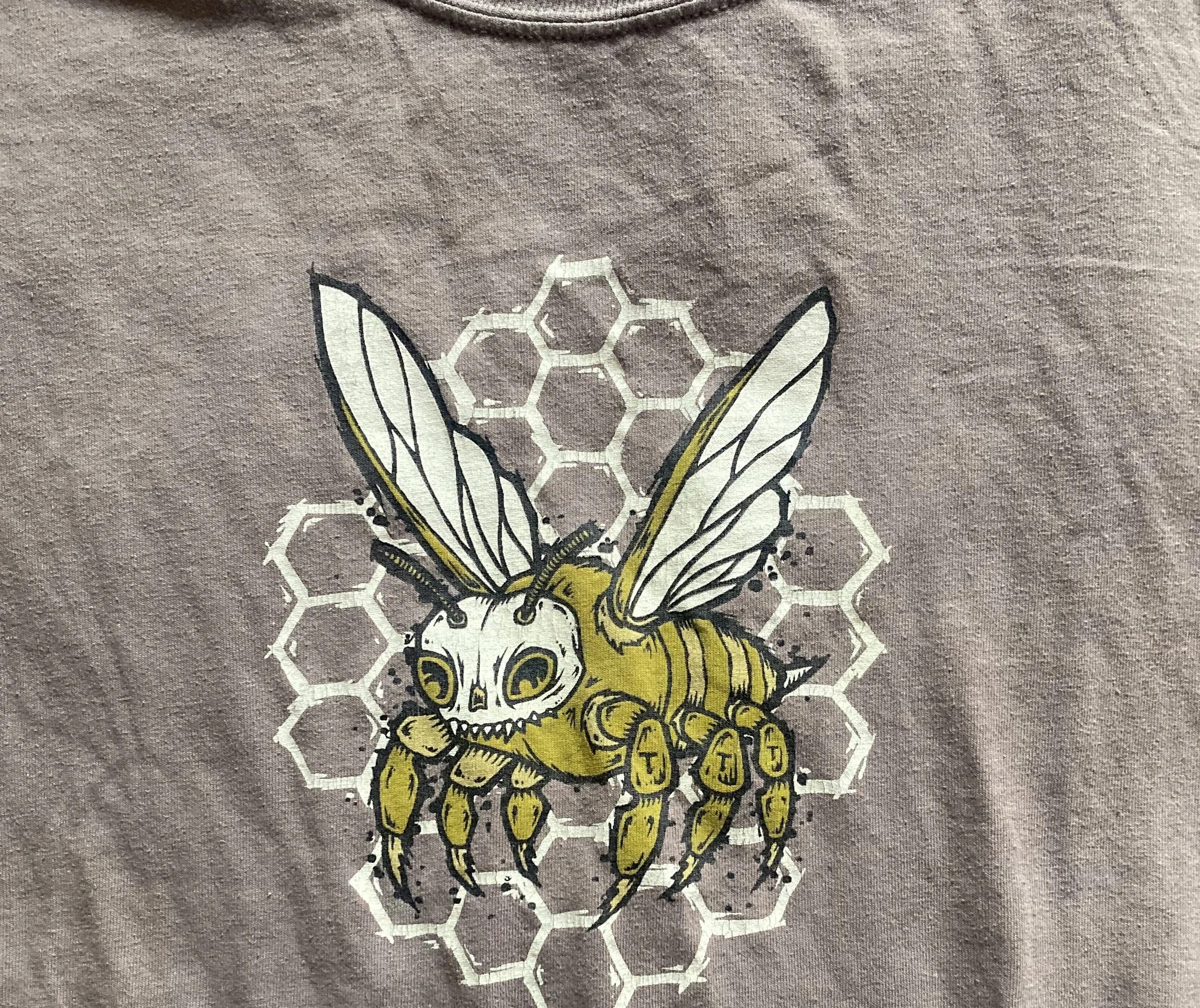 skull bee.jpg