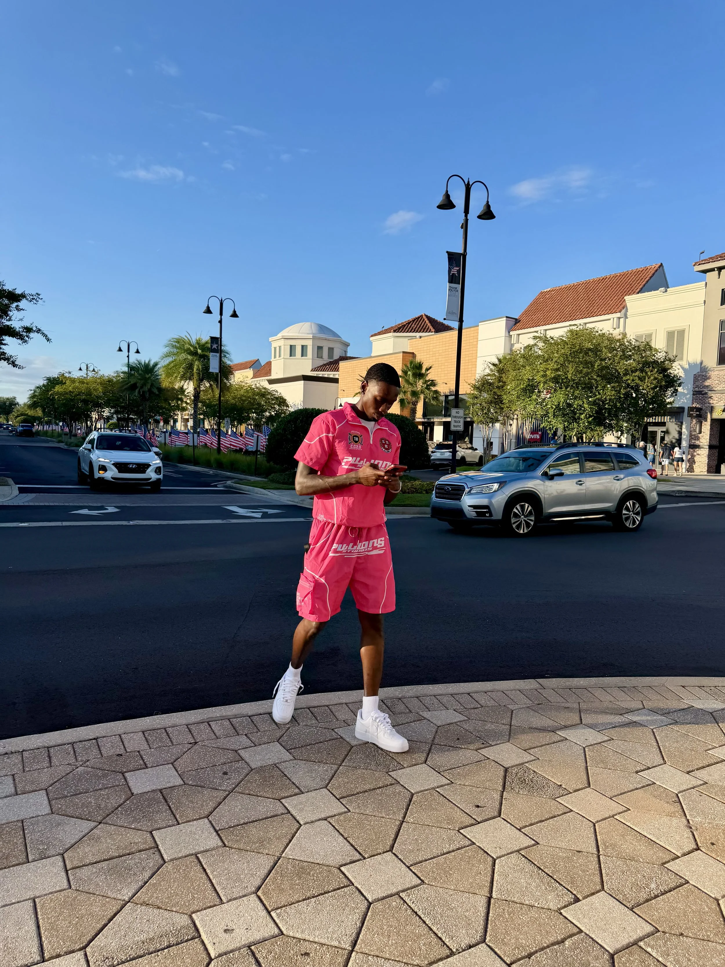 ?illions Pink Wind Breaker