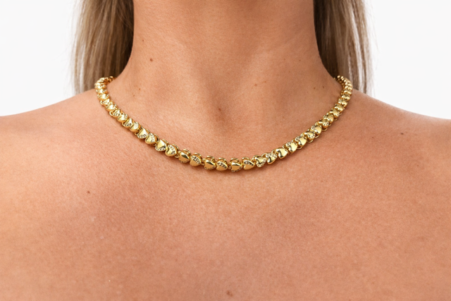 Colar corações com cravações