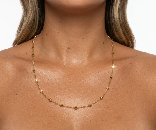 Colar de bolinhas semi joia