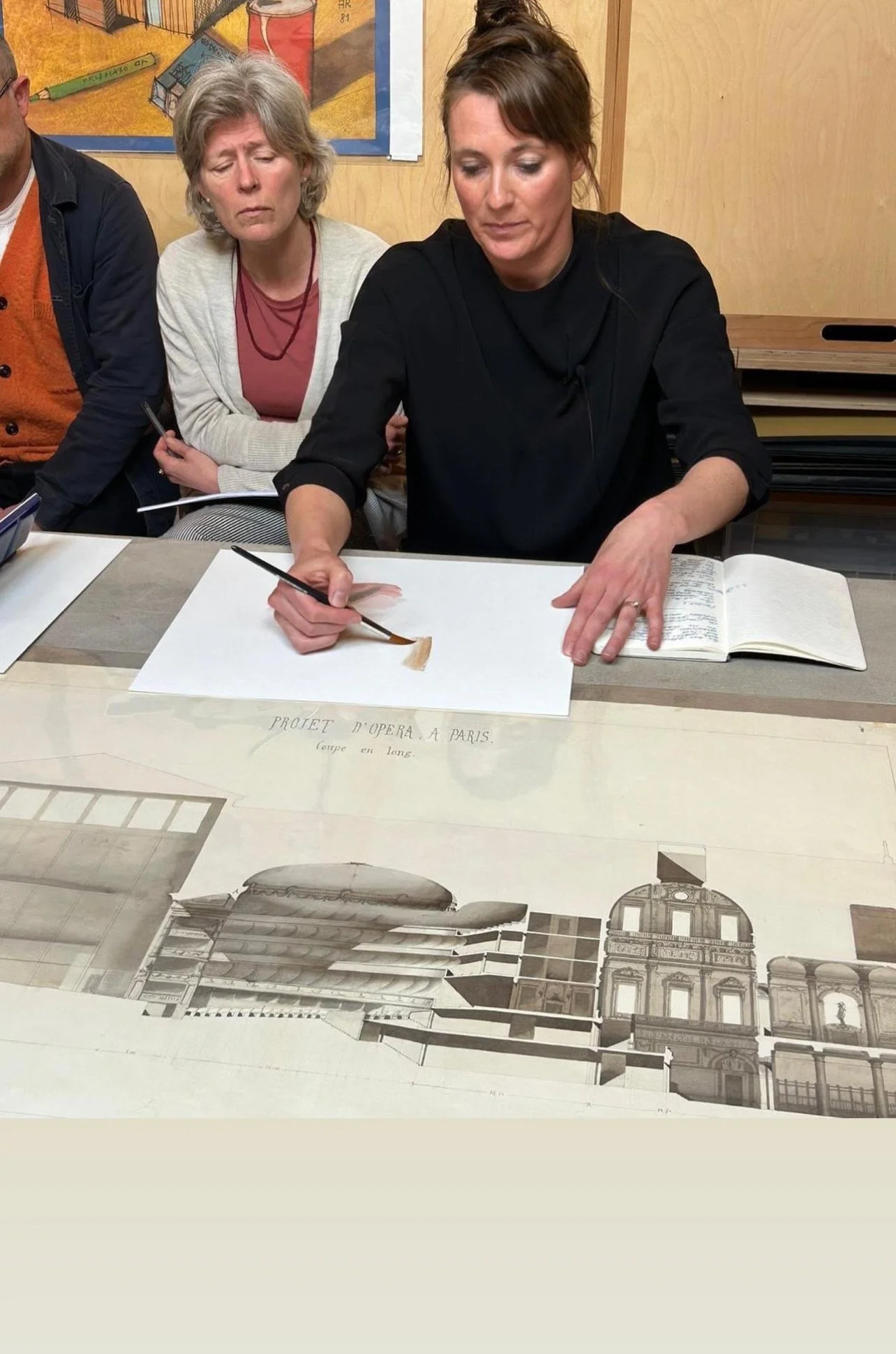 THE ANIMATED WALL: A FRAGILE VIGOUR