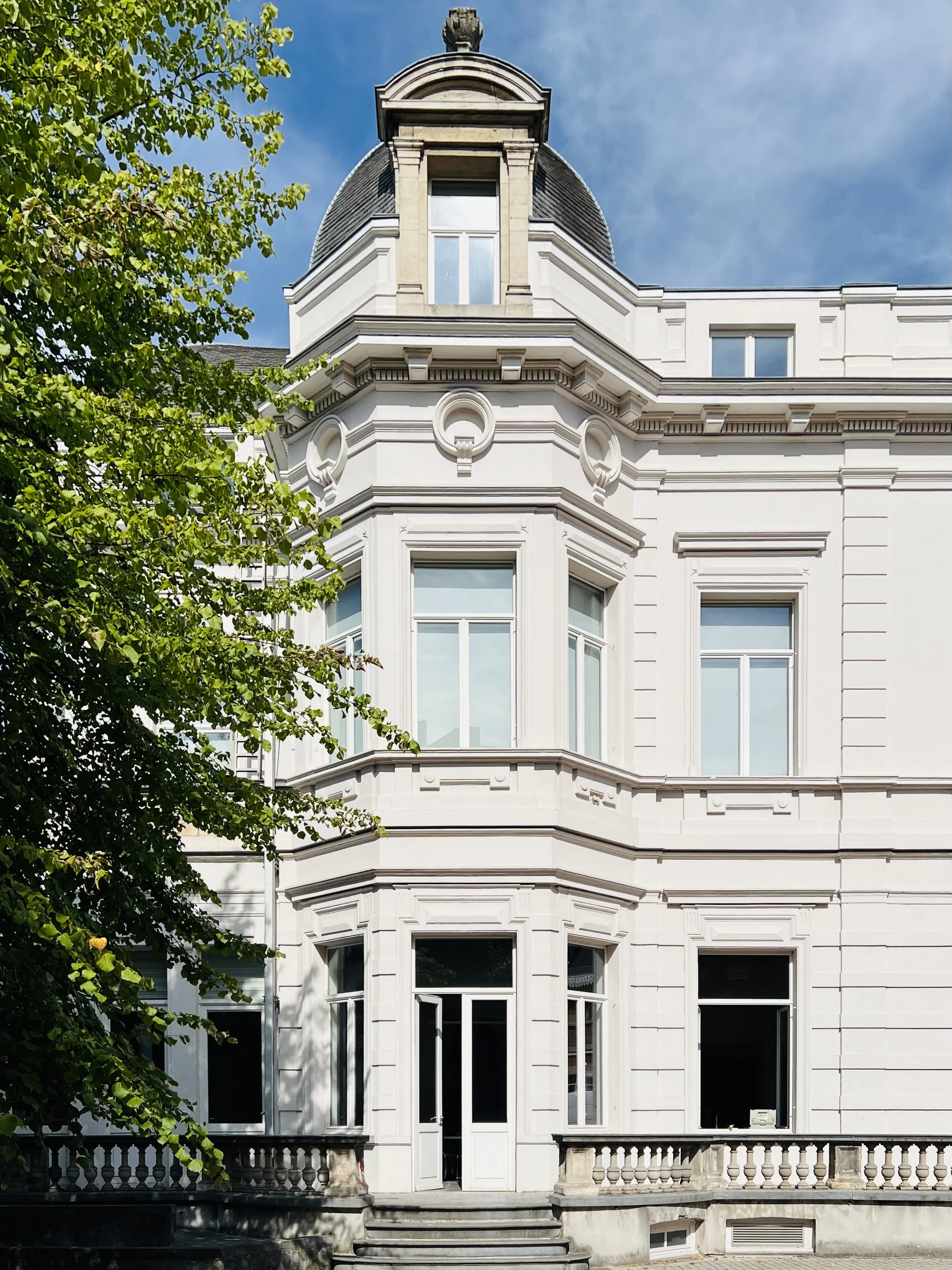 10.25 WELKOM BIJ CARPENTIER!