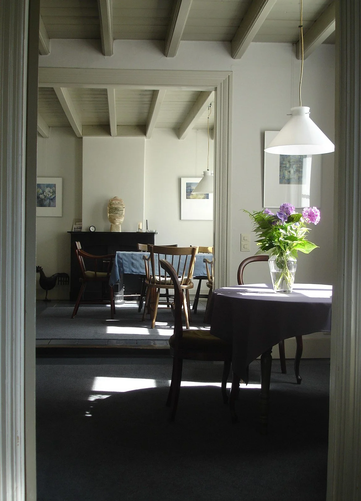 SPATIAL TONES, THE COLOUR SETTING OF THE BOSSCHE SCHOOL