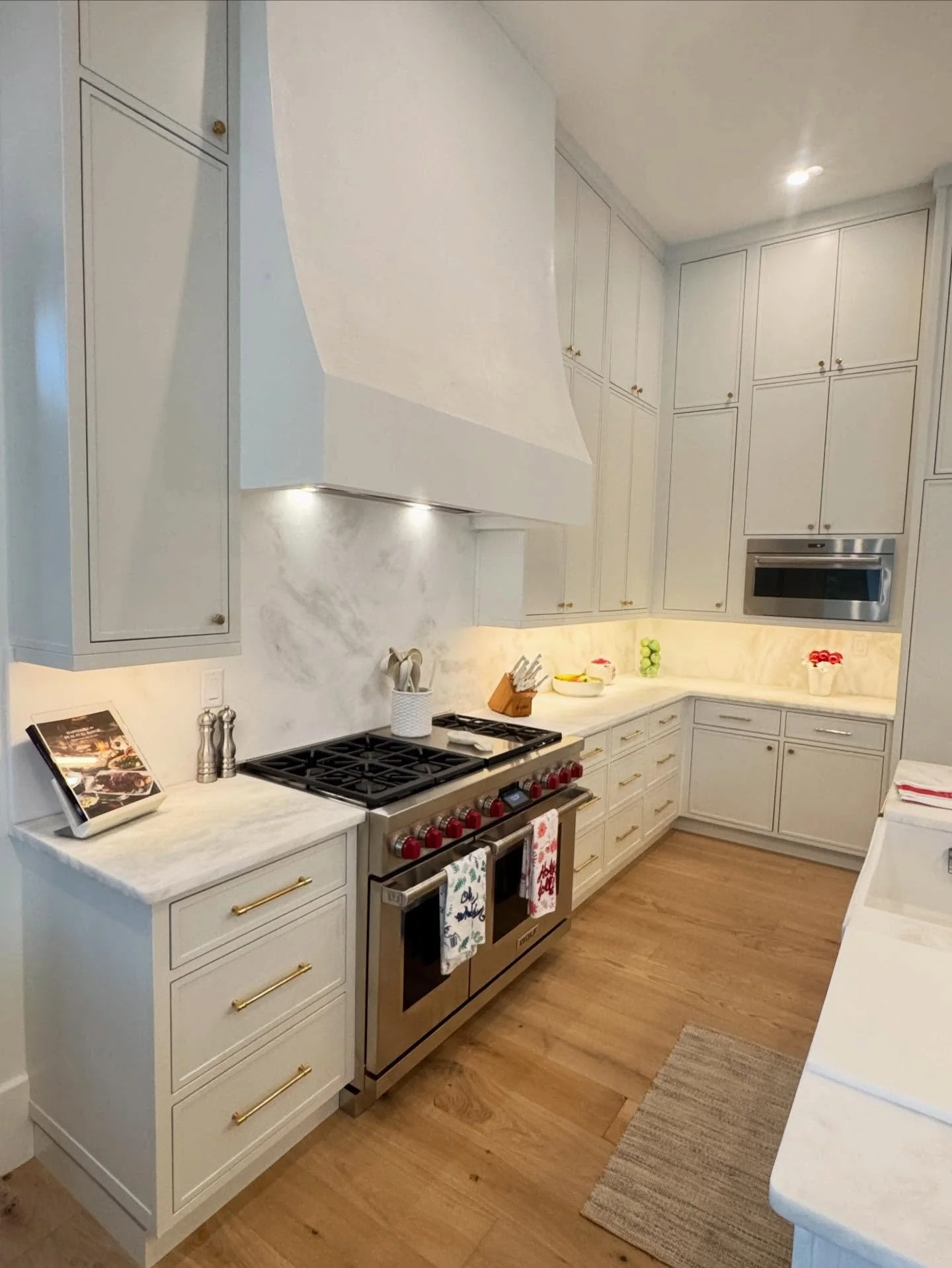 Custom Kitchen.jpg