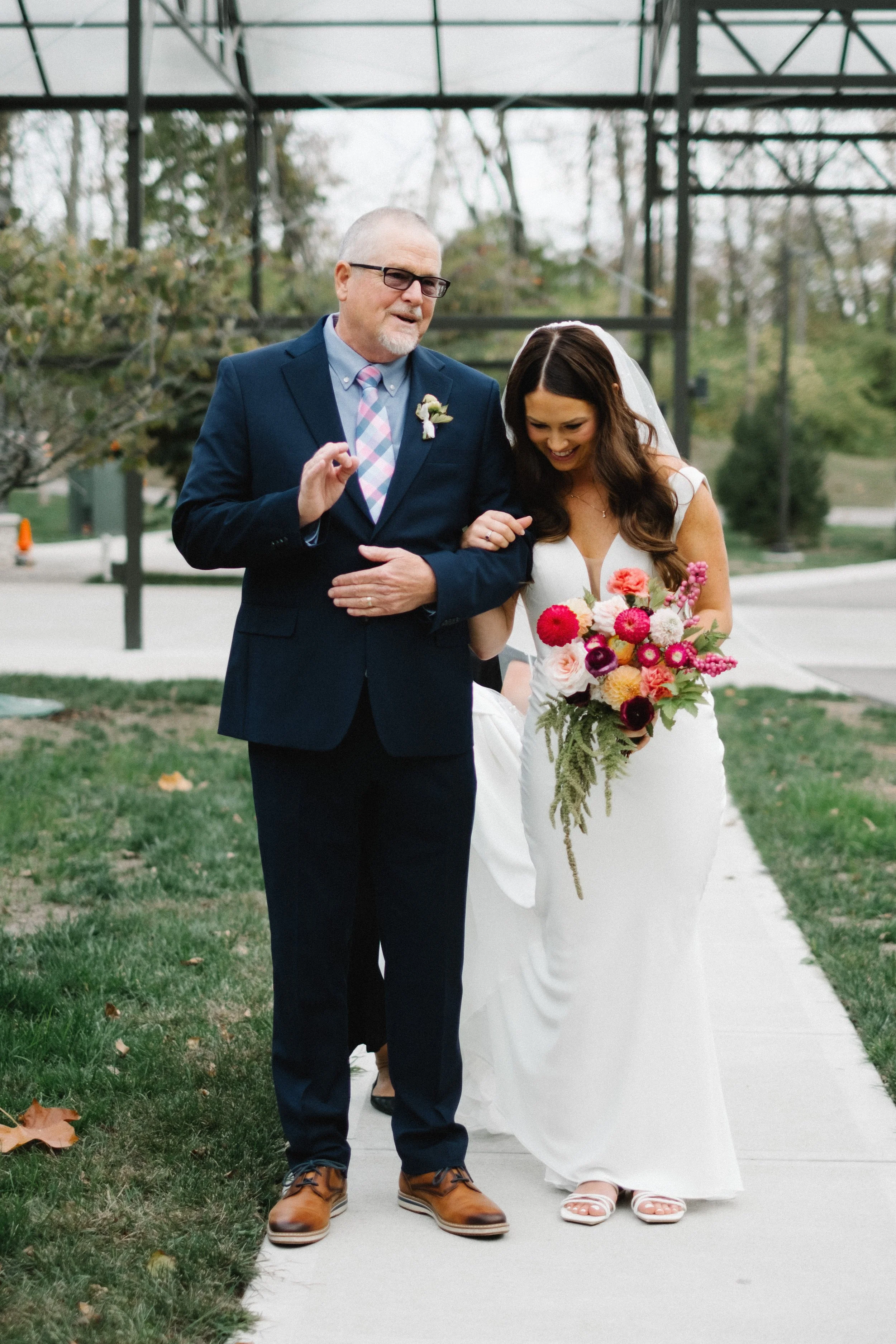 Hannah & Joe Deliver-601.jpg