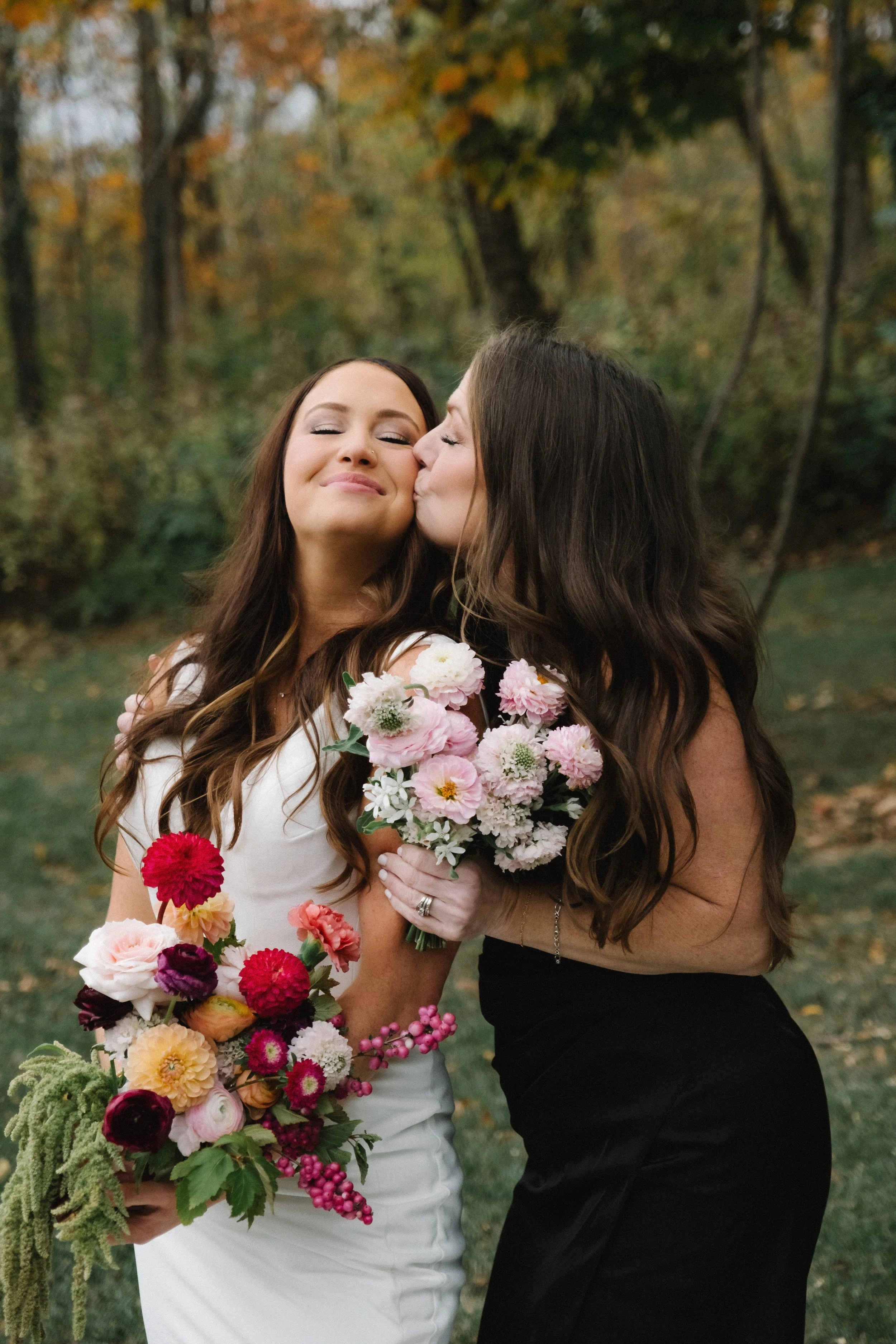 Hannah & Joe Deliver-1234.jpg