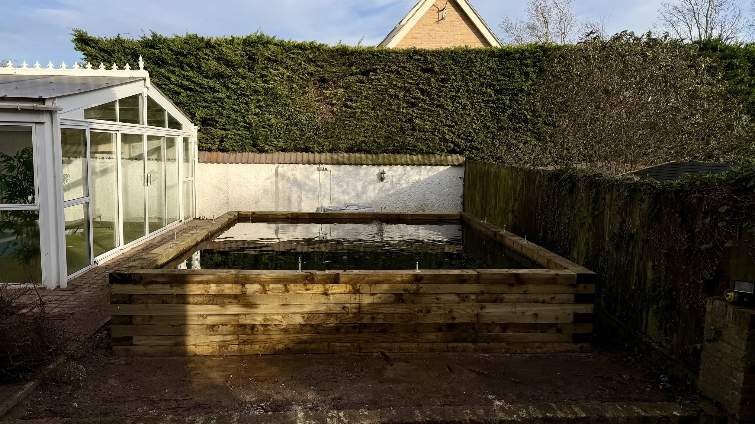 Sleeper Koi Pond Build, Mildenhall Update