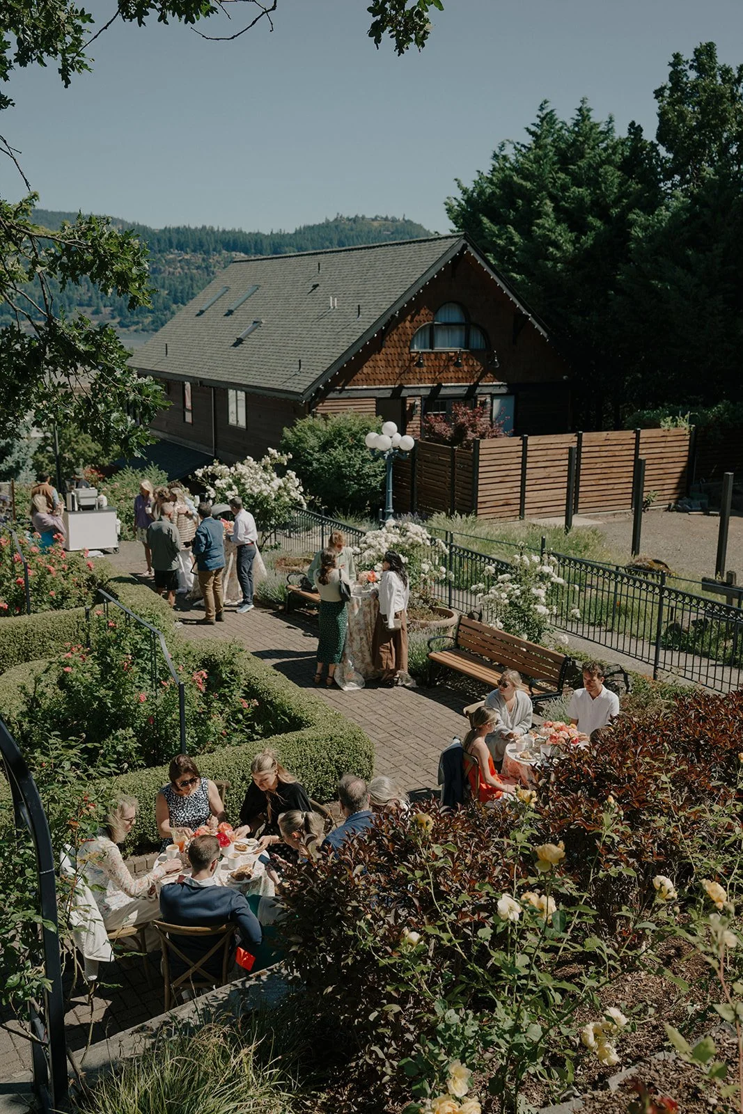 Jordan&CharlesHicks_MtHoodOrganicFarms_JenJonesWeddings2026-287_websize.jpg