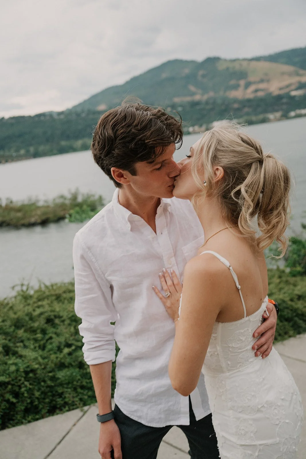 Jordan&CharlesHicks_MtHoodOrganicFarms_JenJonesWeddings2026-7.jpg